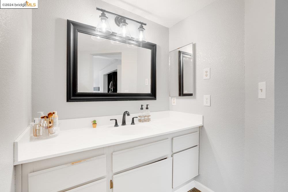 Detail Gallery Image 22 of 39 For 174 Nalisty Dr, Vallejo,  CA 94590 - 3 Beds | 2/1 Baths