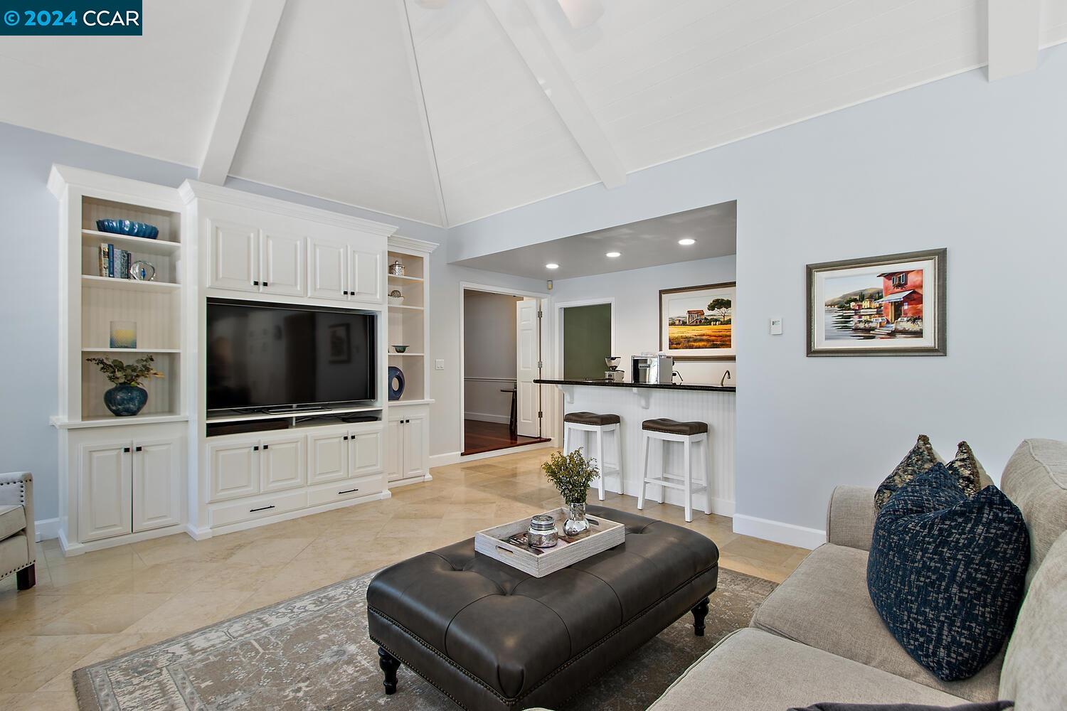 Detail Gallery Image 18 of 59 For 437 Red Wing Drive, Alamo,  CA 94507 - 5 Beds | 3/1 Baths