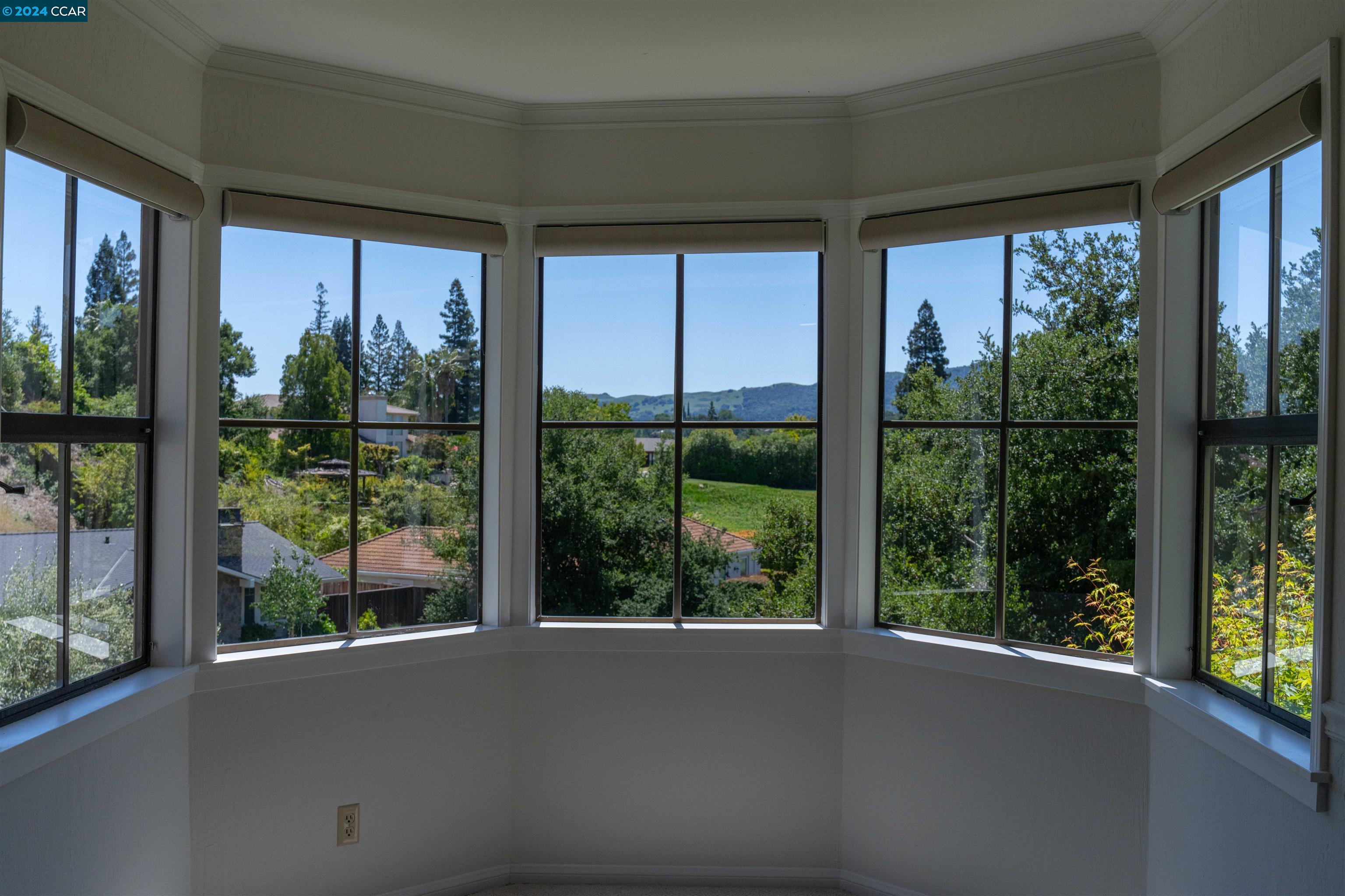 Detail Gallery Image 26 of 56 For 2537 Rolling Hills Ct, Alamo,  CA 94507 - 4 Beds | 3 Baths