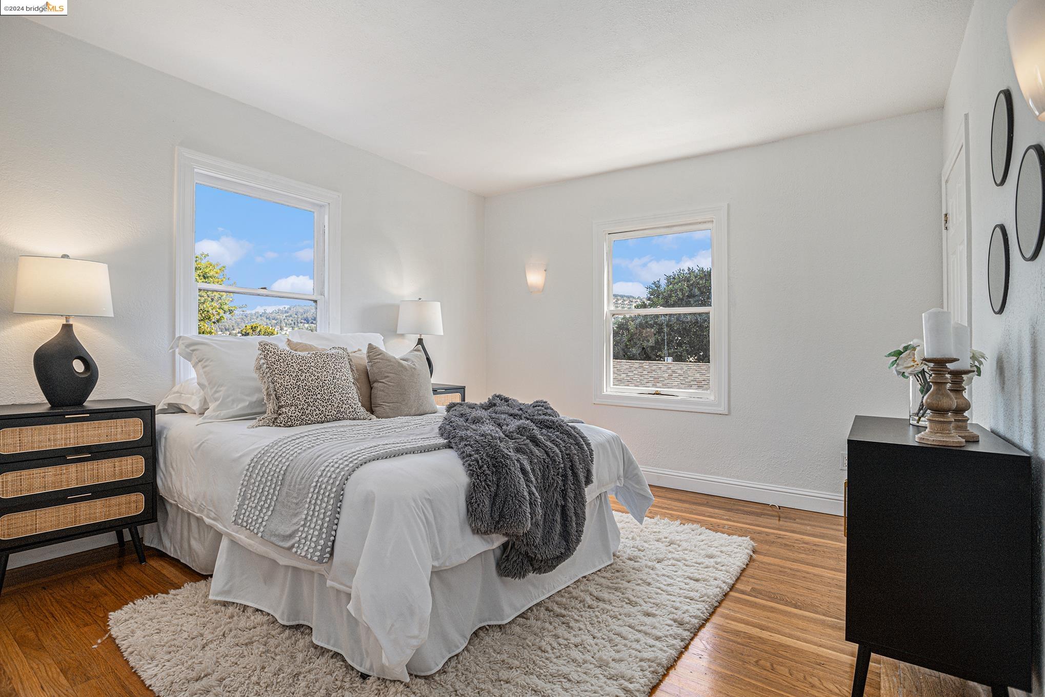 Detail Gallery Image 21 of 38 For 24 Kingsland Place, Oakland,  CA 94619 - 5 Beds | 2 Baths