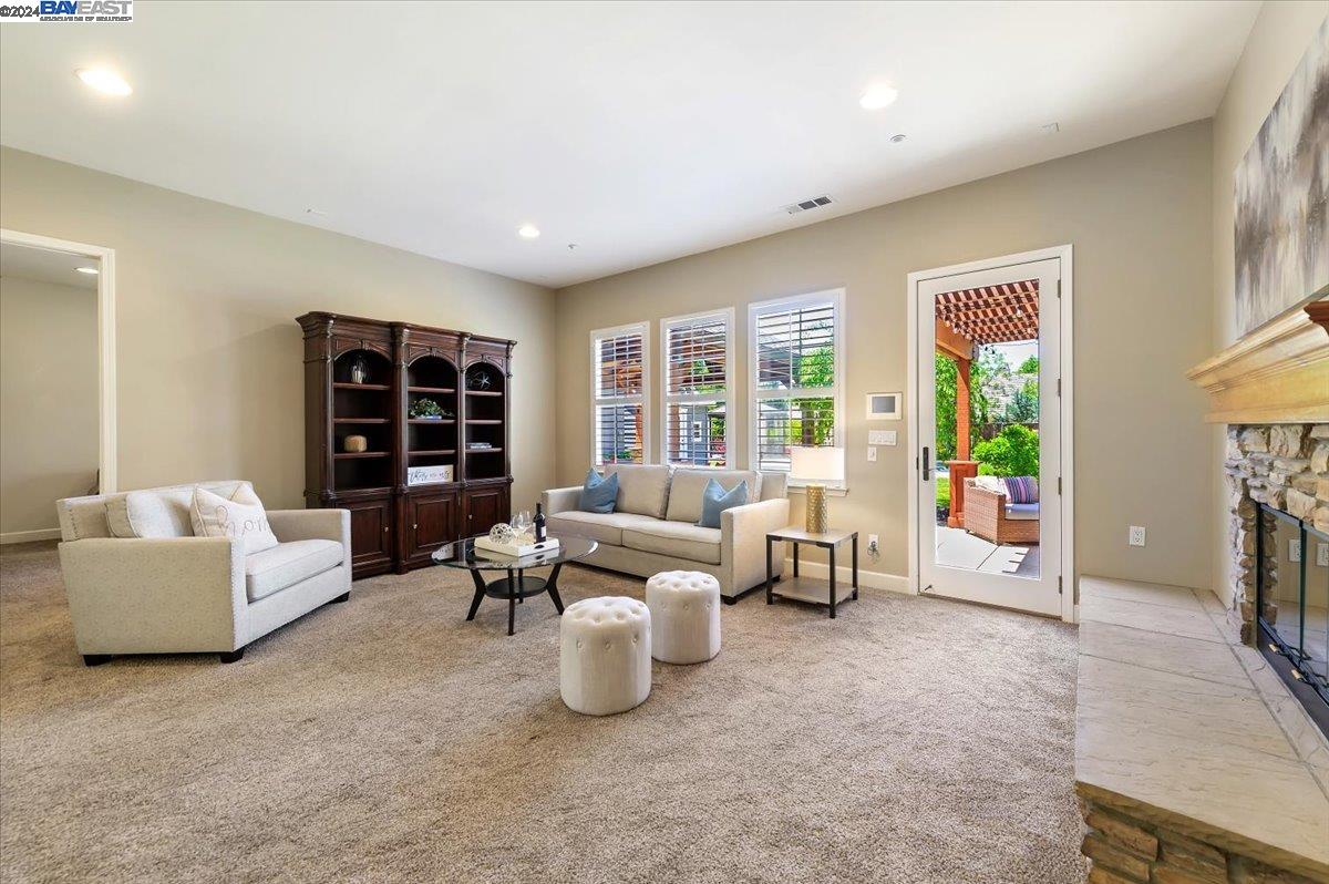 Detail Gallery Image 22 of 46 For 2963 Lerida Ct, Livermore,  CA 94550 - 4 Beds | 3/1 Baths