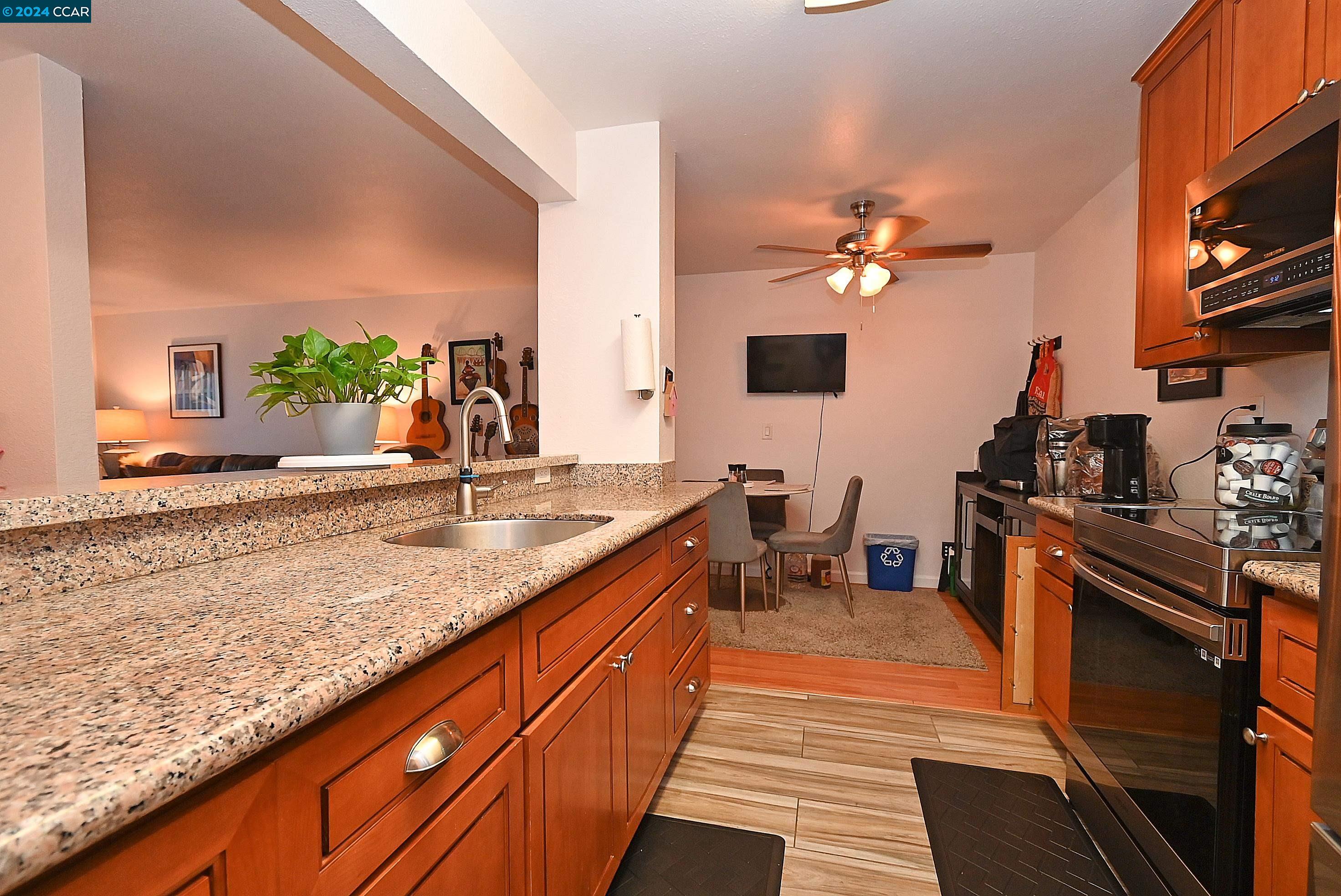 Detail Gallery Image 6 of 31 For 13700 San Pablo Ave #2115,  San Pablo,  CA 94806 - 2 Beds | 2 Baths