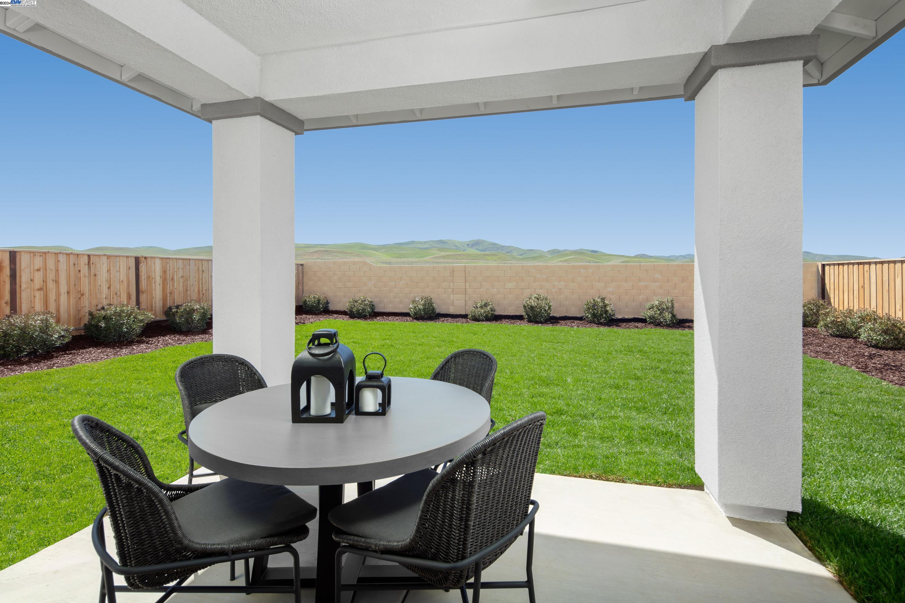 Detail Gallery Image 5 of 15 For 2209 Stagecoach Rd, Patterson,  CA 95363 - 4 Beds | 3 Baths