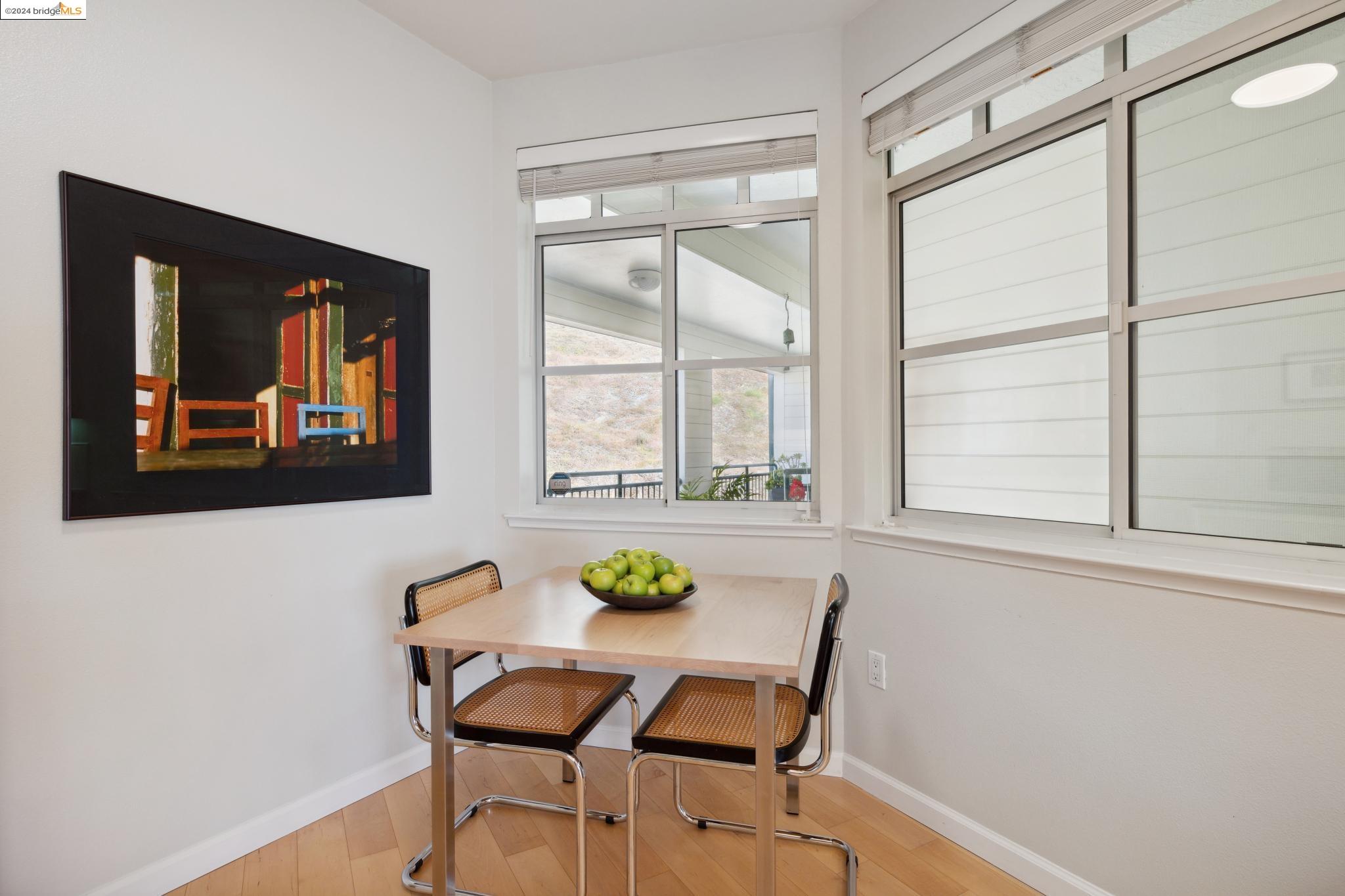 Detail Gallery Image 26 of 57 For 1400 Pinnacle Ct #404,  Richmond,  CA 94801-4180 - 3 Beds | 2 Baths