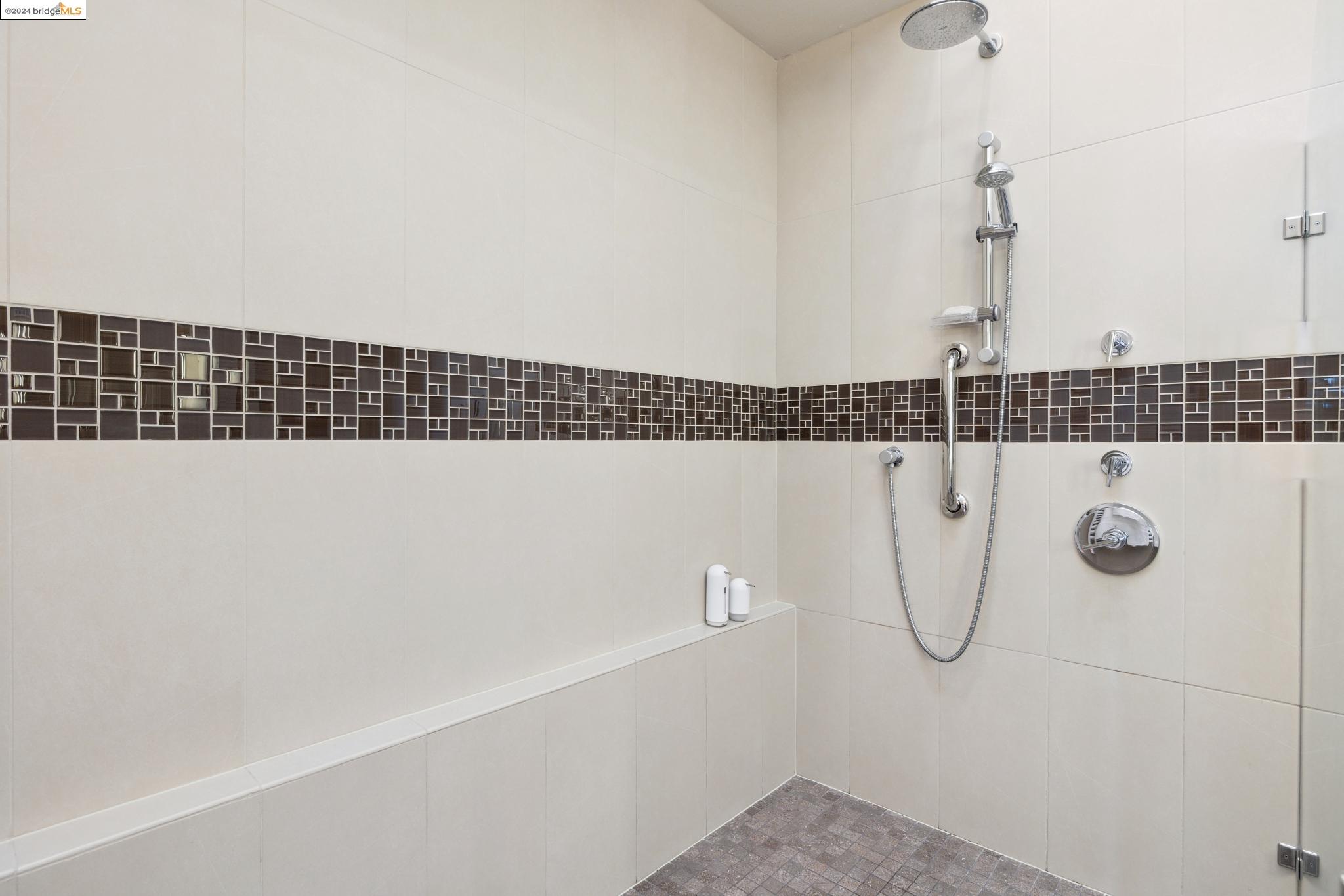 Detail Gallery Image 35 of 57 For 1400 Pinnacle Ct #404,  Richmond,  CA 94801-4180 - 3 Beds | 2 Baths