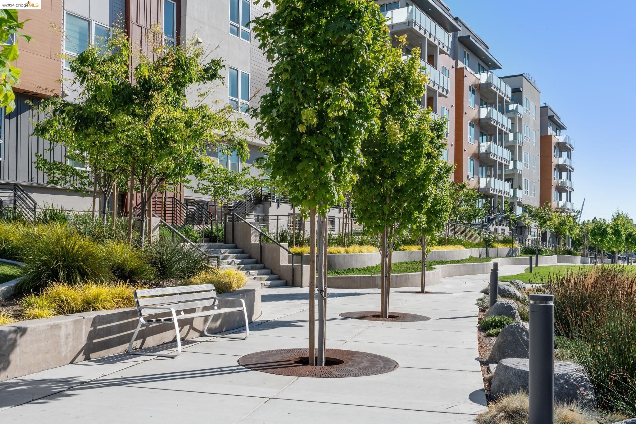 Browse active condo listings in WESTBOURNE PARK AT METRO CROSSING