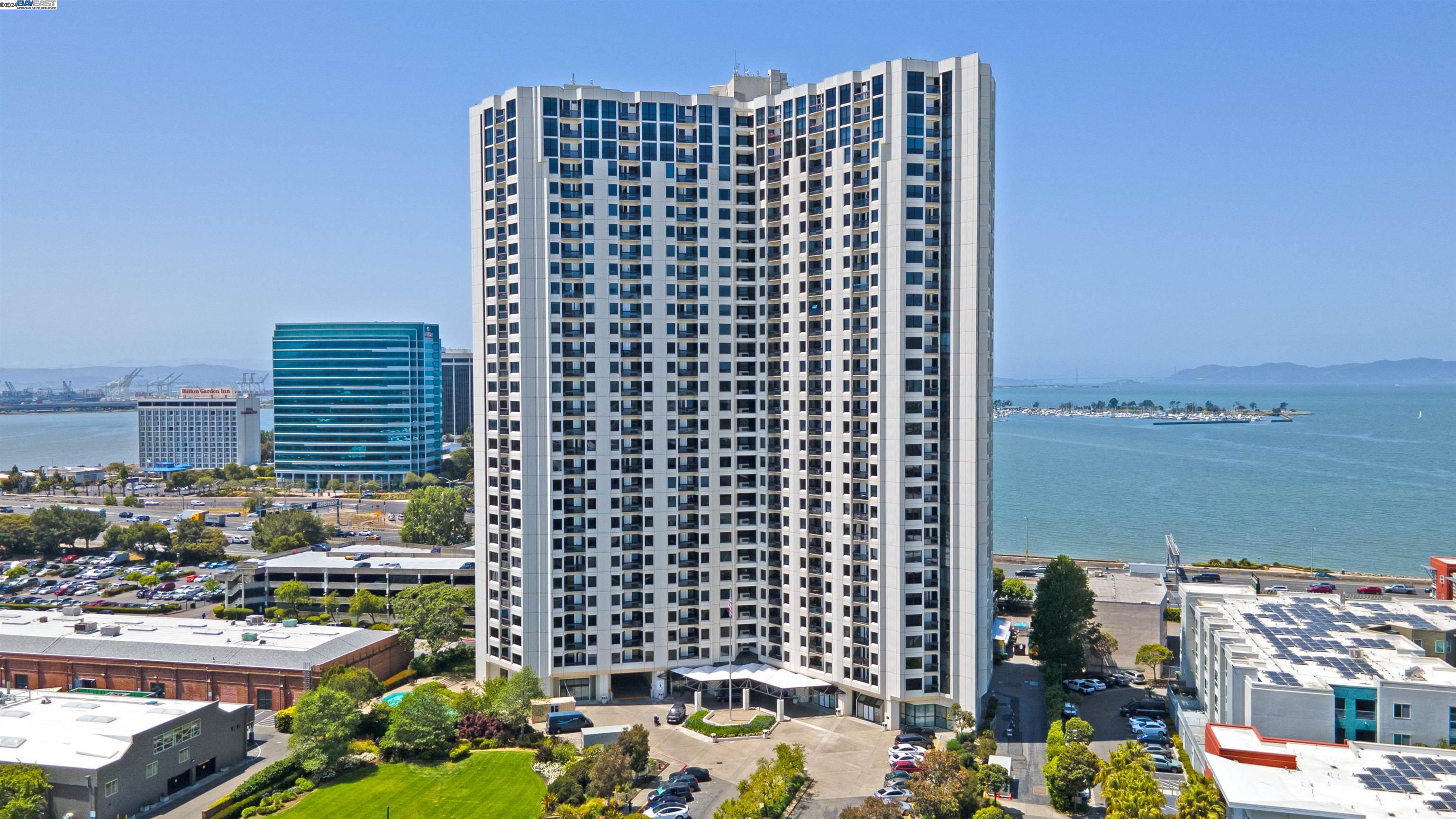 PACIFIC PARK PLAZA Condos For Sale in EMERYVILLE East Bay Condo Mania!