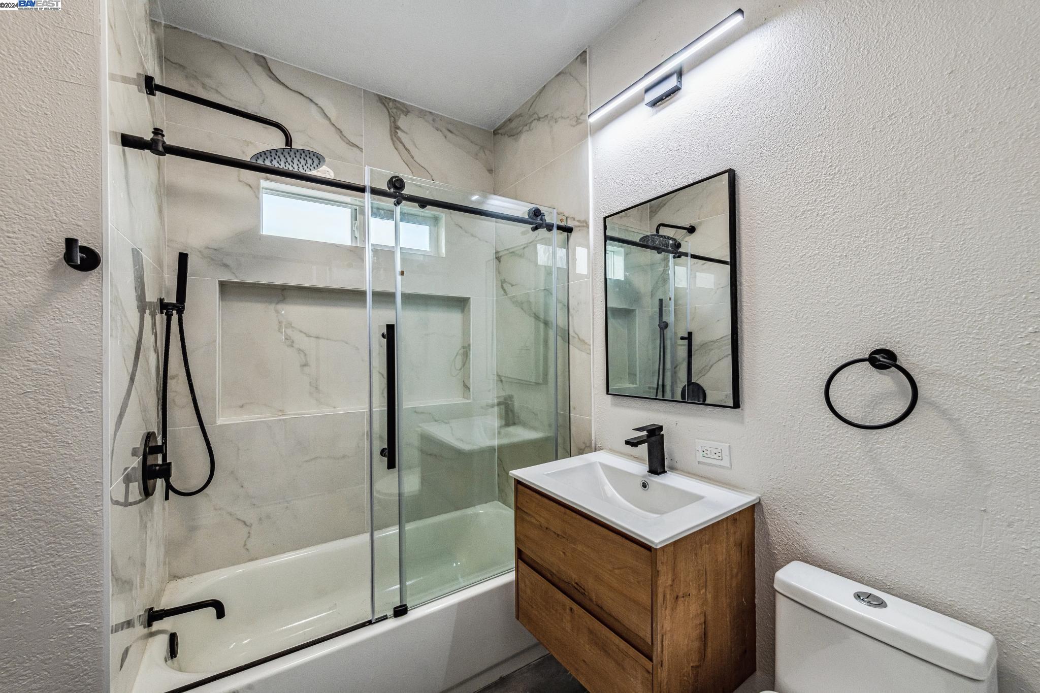 1533 80Th Ave, Oakland, California 94621, 2 Bedrooms Bedrooms, 5 Rooms Rooms,1 BathroomBathrooms,Residential,For Sale,1533 80Th Ave,41061775