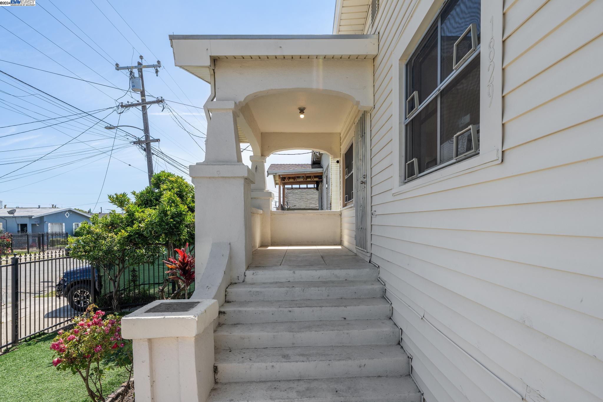 1829 94Th Ave, Oakland, California 94603, 2 Bedrooms Bedrooms, 4 Rooms Rooms,1 BathroomBathrooms,Residential,For Sale,1829 94Th Ave,41061778