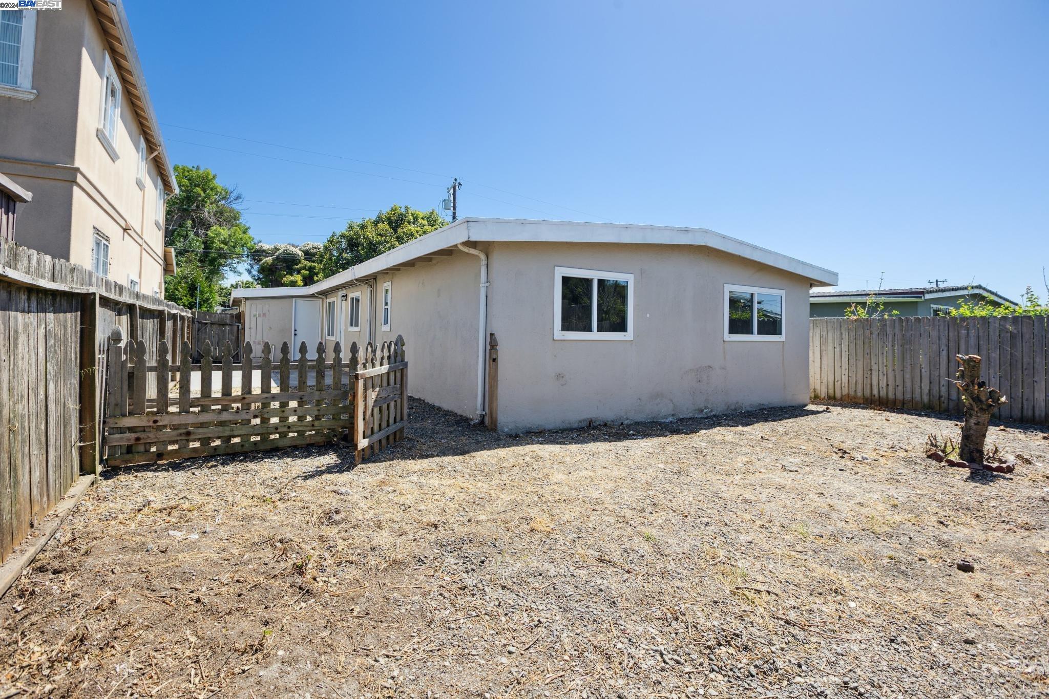 433 Alamo Ave, Richmond, California 94801, 3 Bedrooms Bedrooms, 5 Rooms Rooms,1 BathroomBathrooms,Residential,For Sale,433 Alamo Ave,41061780