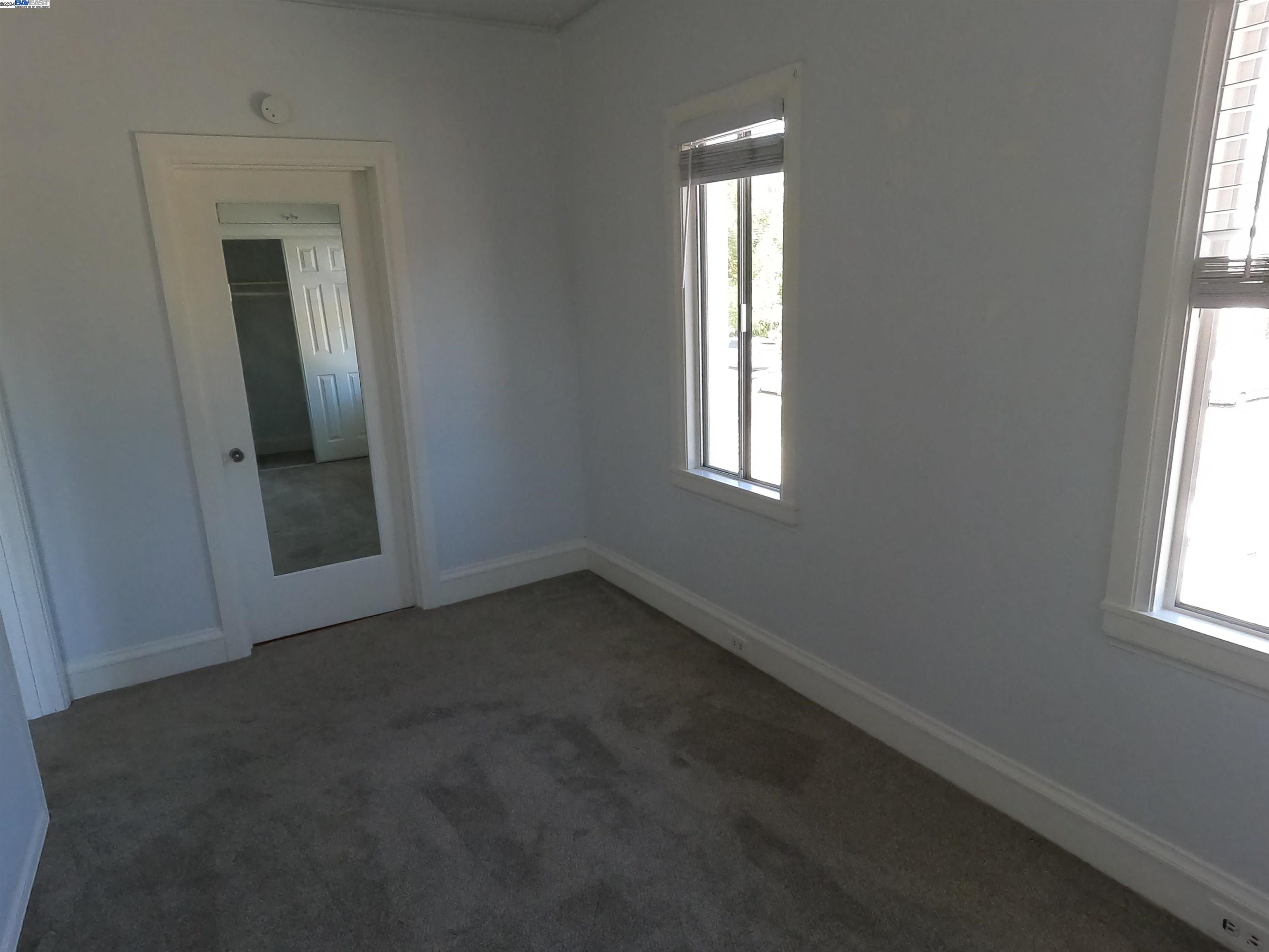 949 MacArthur Blvd, Oakland, California 94610, 2 Bedrooms Bedrooms, 4 Rooms Rooms,1 BathroomBathrooms,Residential Lease,For Rent,949 MacArthur Blvd,41070558