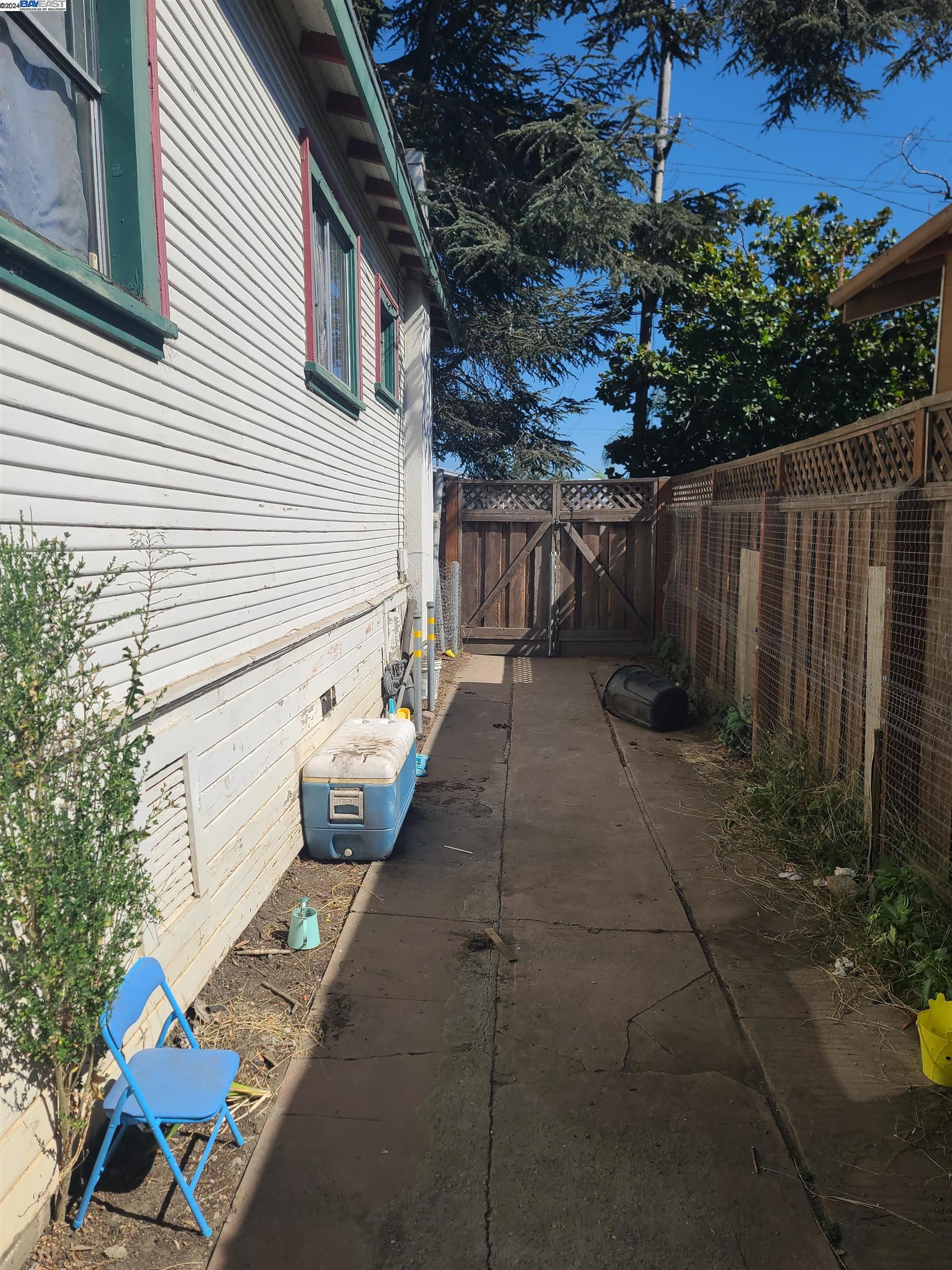 1957 81St Ave, Oakland, California 94621, 2 Bedrooms Bedrooms, 4 Rooms Rooms,1 BathroomBathrooms,Residential,For Sale,1957 81St Ave,41071484