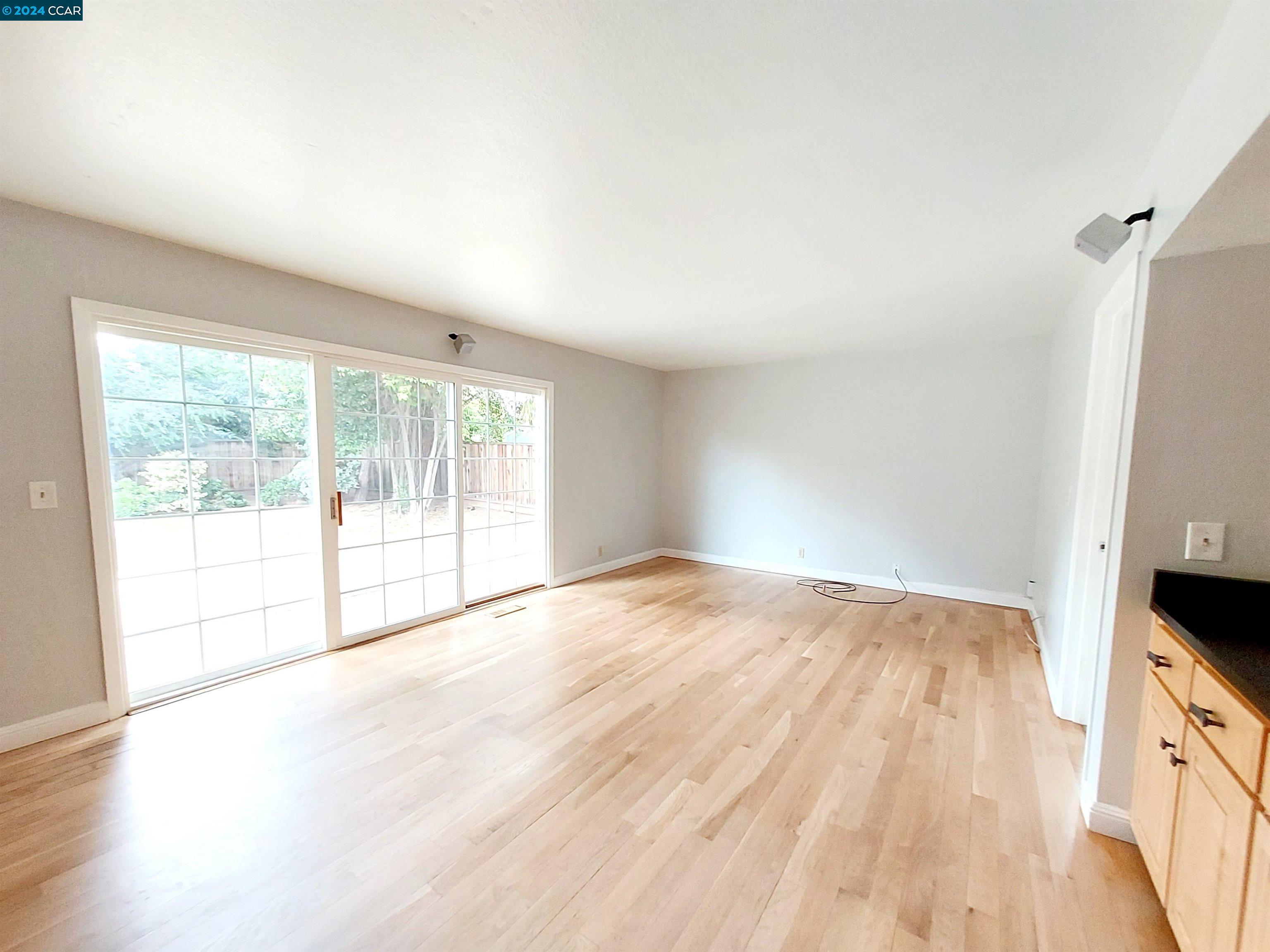 310 Walnut Ave, Walnut Creek, California 94598, 4 Bedrooms Bedrooms, 10 Rooms Rooms,3 BathroomsBathrooms,Residential Lease,For Rent,310 Walnut Ave,41071746