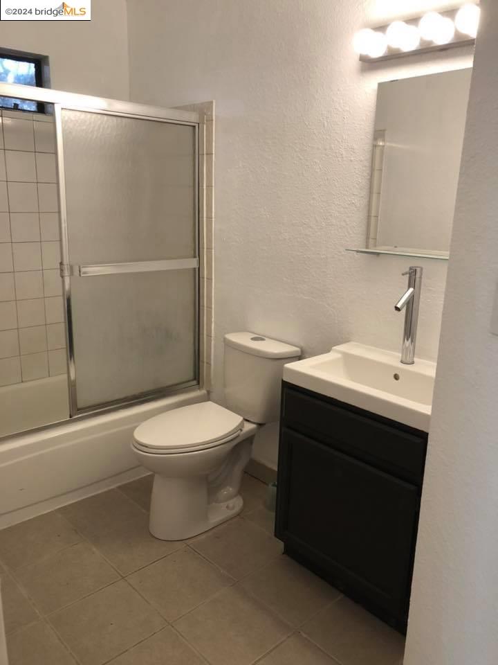 5775 Martin Luther King Jr Way, Oakland, California 94608, 3 Bedrooms Bedrooms, 7 Rooms Rooms,2 BathroomsBathrooms,Residential Lease,For Rent,5775 Martin Luther King Jr Way,41071796