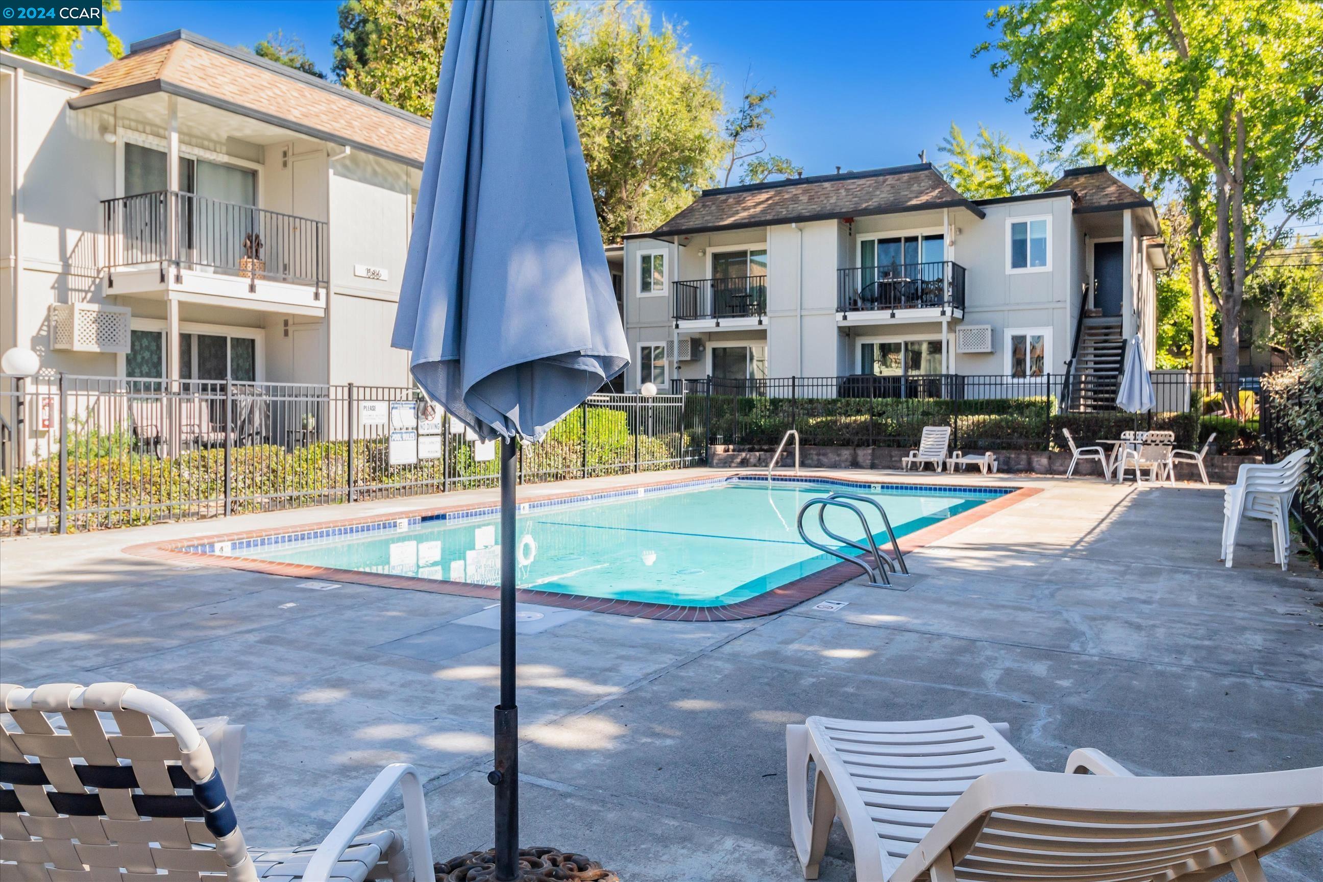 1584 Sunnyvale Ave # 44, Walnut Creek, California 94597, 2 Bedrooms Bedrooms, 5 Rooms Rooms,1 BathroomBathrooms,Residential,For Sale,1584 Sunnyvale Ave # 44,41072324