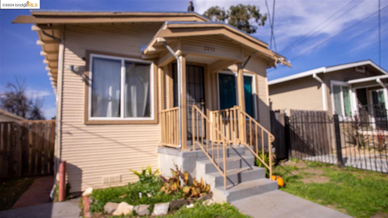 2031 81St Ave, Oakland, California 94621, 4 Bedrooms Bedrooms, 8 Rooms Rooms,2 BathroomsBathrooms,Residential Lease,For Rent,2031 81St Ave,41072851