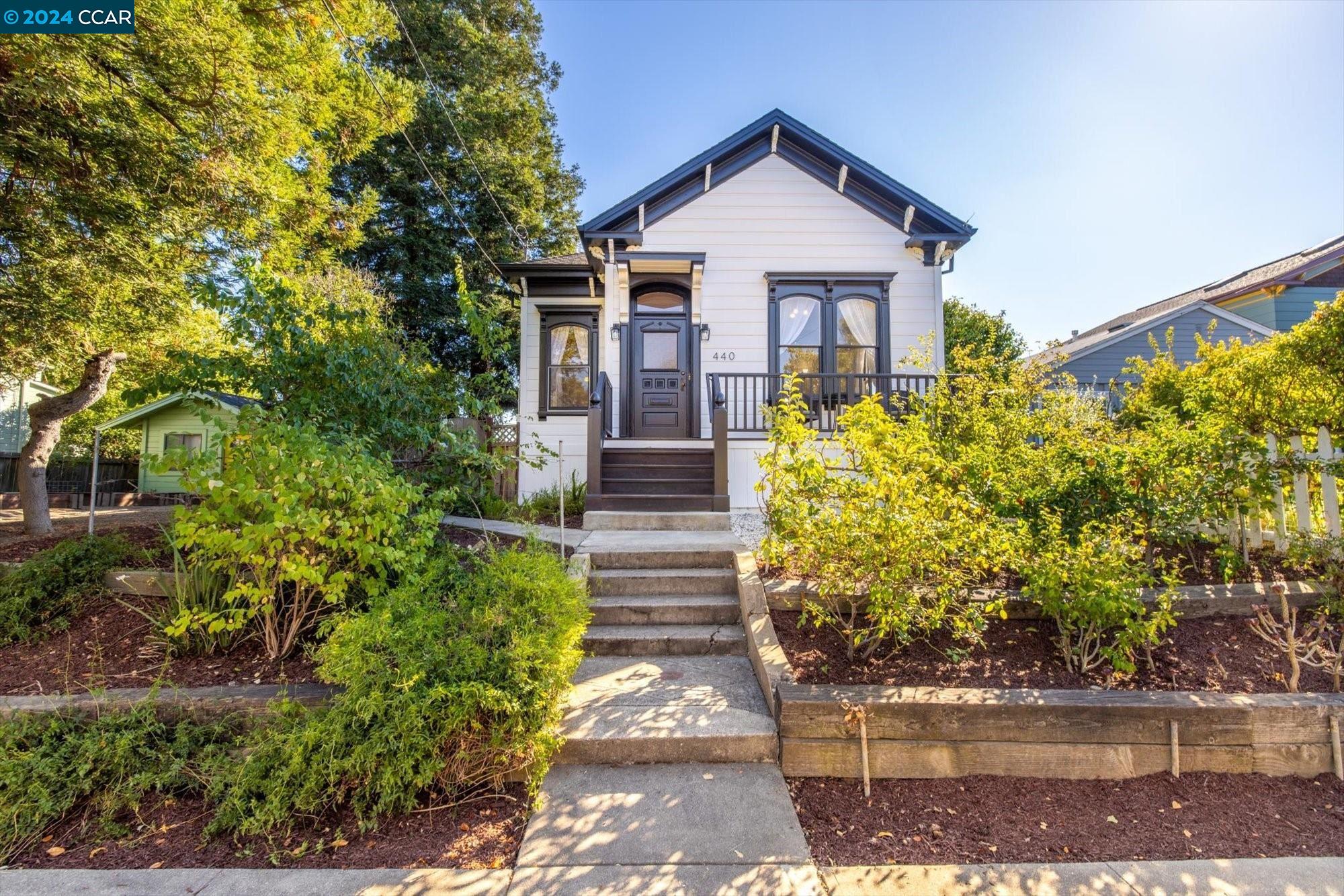 Photo of 440 W J. Street, Benicia, CA 94510