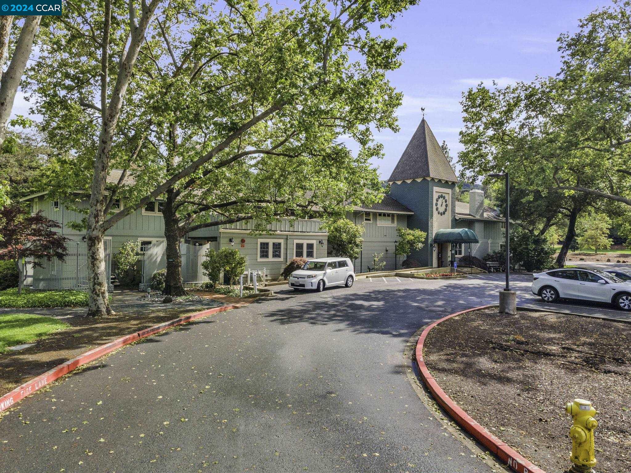 1411 Rockledge Ln # 8, Walnut Creek, California 94595, 2 Bedrooms Bedrooms, 6 Rooms Rooms,1 BathroomBathrooms,Residential,For Sale,1411 Rockledge Ln # 8,41073271