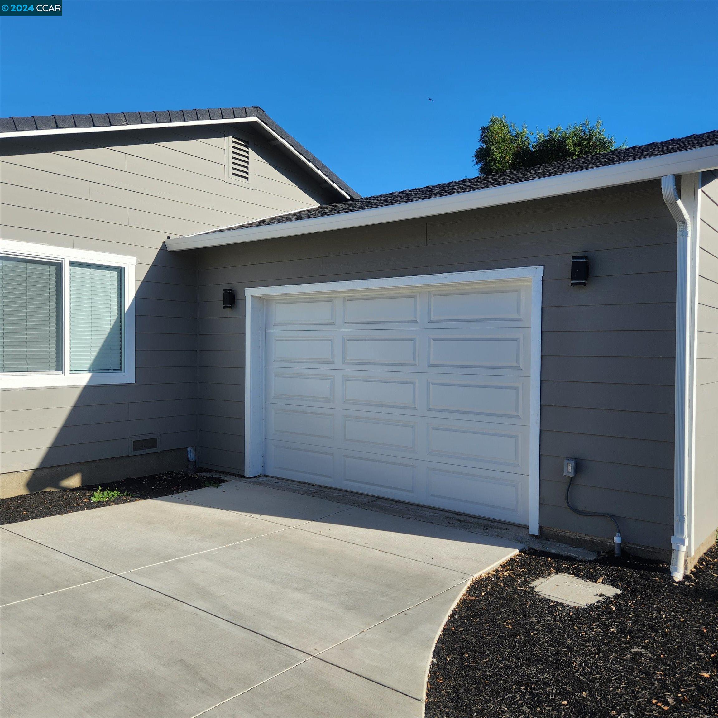 1727 2Nd St, Richmond, California 94801, 3 Bedrooms Bedrooms, 6 Rooms Rooms,1 BathroomBathrooms,Residential,For Sale,1727 2Nd St,41073344