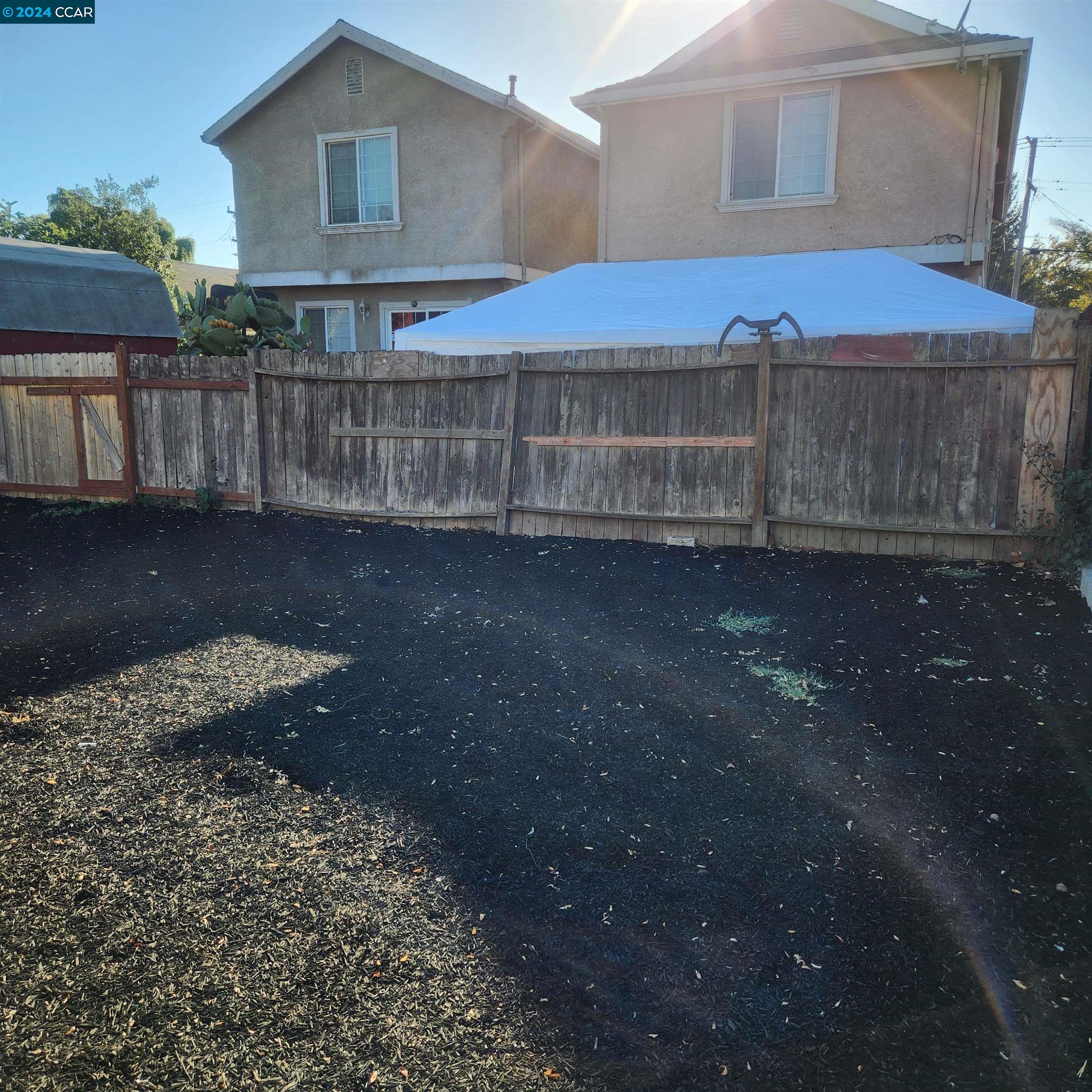 1727 2Nd St, Richmond, California 94801, 3 Bedrooms Bedrooms, 6 Rooms Rooms,1 BathroomBathrooms,Residential,For Sale,1727 2Nd St,41073344