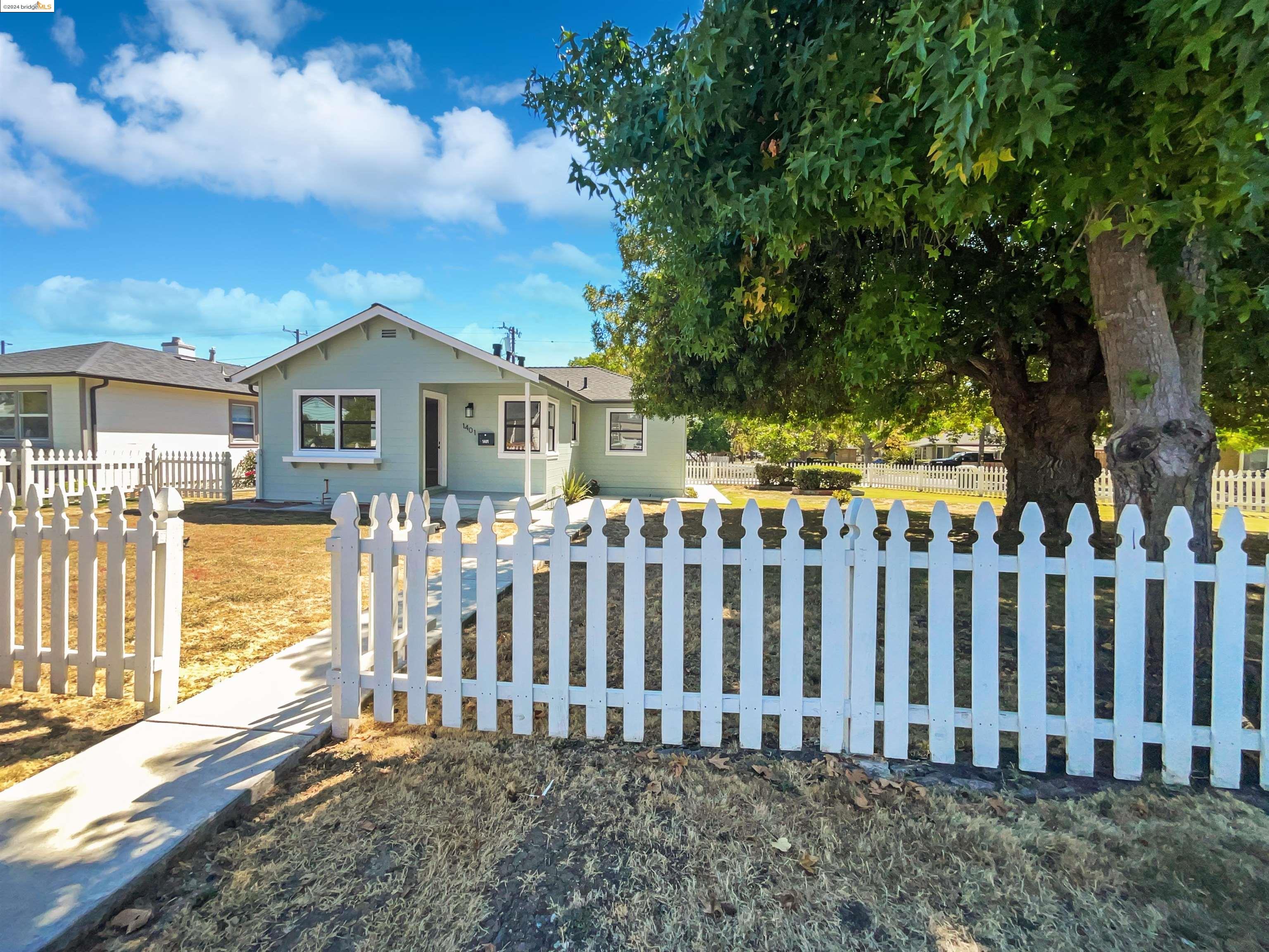 1401 Nebraska St, Vallejo, California 94590, 2 Bedrooms Bedrooms, 5 Rooms Rooms,1 BathroomBathrooms,Residential,For Sale,1401 Nebraska St,41073369