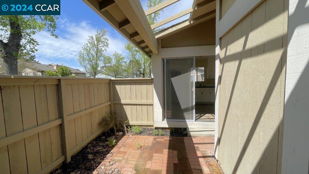 554 Mt Dell Dr, Clayton, California 94517, 3 Bedrooms Bedrooms, 7 Rooms Rooms,2 BathroomsBathrooms,Residential Lease,For Rent,554 Mt Dell Dr,41073417