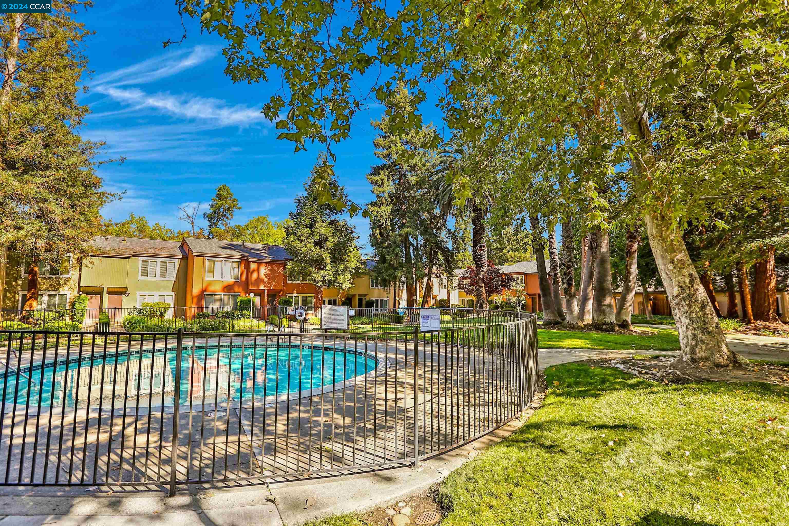 3051 Treat Blvd # 121, Concord, California 94518, 1 Bedroom Bedrooms, 4 Rooms Rooms,1 BathroomBathrooms,Residential,For Sale,3051 Treat Blvd # 121,41073432