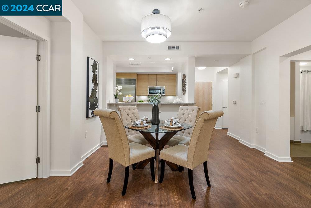 1655 N California Blvd # 138, Walnut Creek, California 94596, 2 Bedrooms Bedrooms, 6 Rooms Rooms,2 BathroomsBathrooms,Residential,For Sale,1655 N California Blvd # 138,41073448