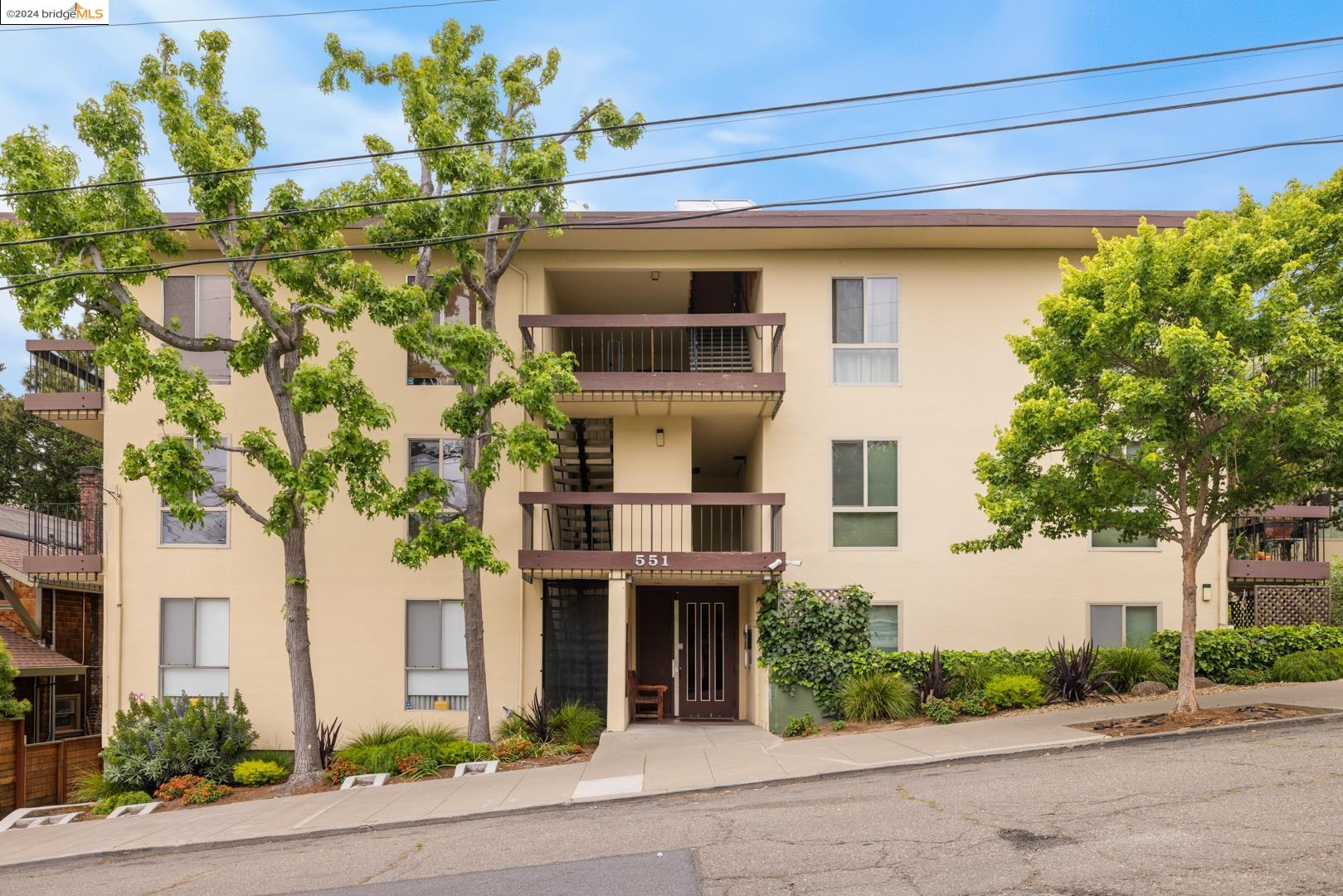 551 Jean Street # 206, Oakland, California 94610, 1 Bedroom Bedrooms, 4 Rooms Rooms,1 BathroomBathrooms,Residential,For Sale,551 Jean Street # 206,41073609