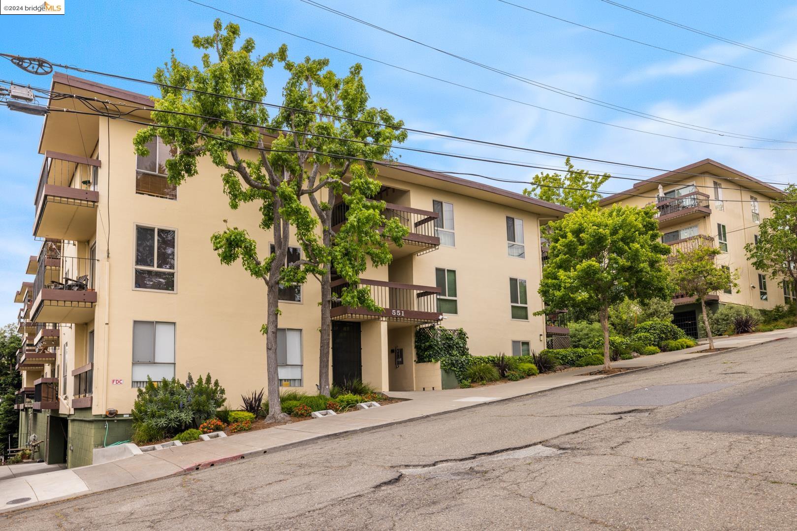 551 Jean Street # 206, Oakland, California 94610, 1 Bedroom Bedrooms, 4 Rooms Rooms,1 BathroomBathrooms,Residential,For Sale,551 Jean Street # 206,41073609