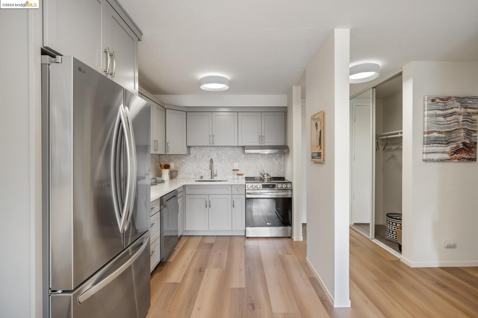 551 Jean Street # 206, Oakland, California 94610, 1 Bedroom Bedrooms, 4 Rooms Rooms,1 BathroomBathrooms,Residential,For Sale,551 Jean Street # 206,41073609