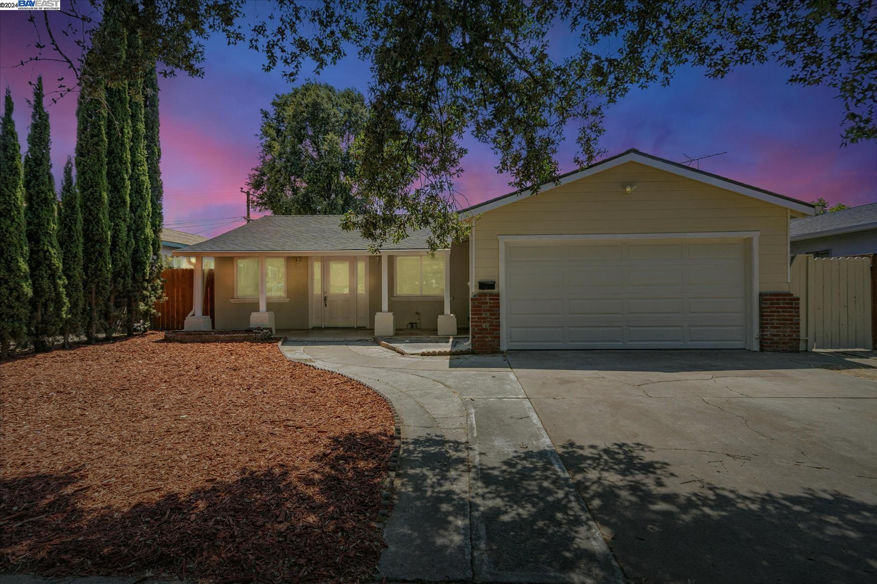 40125 Paseo Padre Pkwy, Fremont, California 94538, 3 Bedrooms Bedrooms, 6 Rooms Rooms,2 BathroomsBathrooms,Residential,For Sale,40125 Paseo Padre Pkwy,41073629