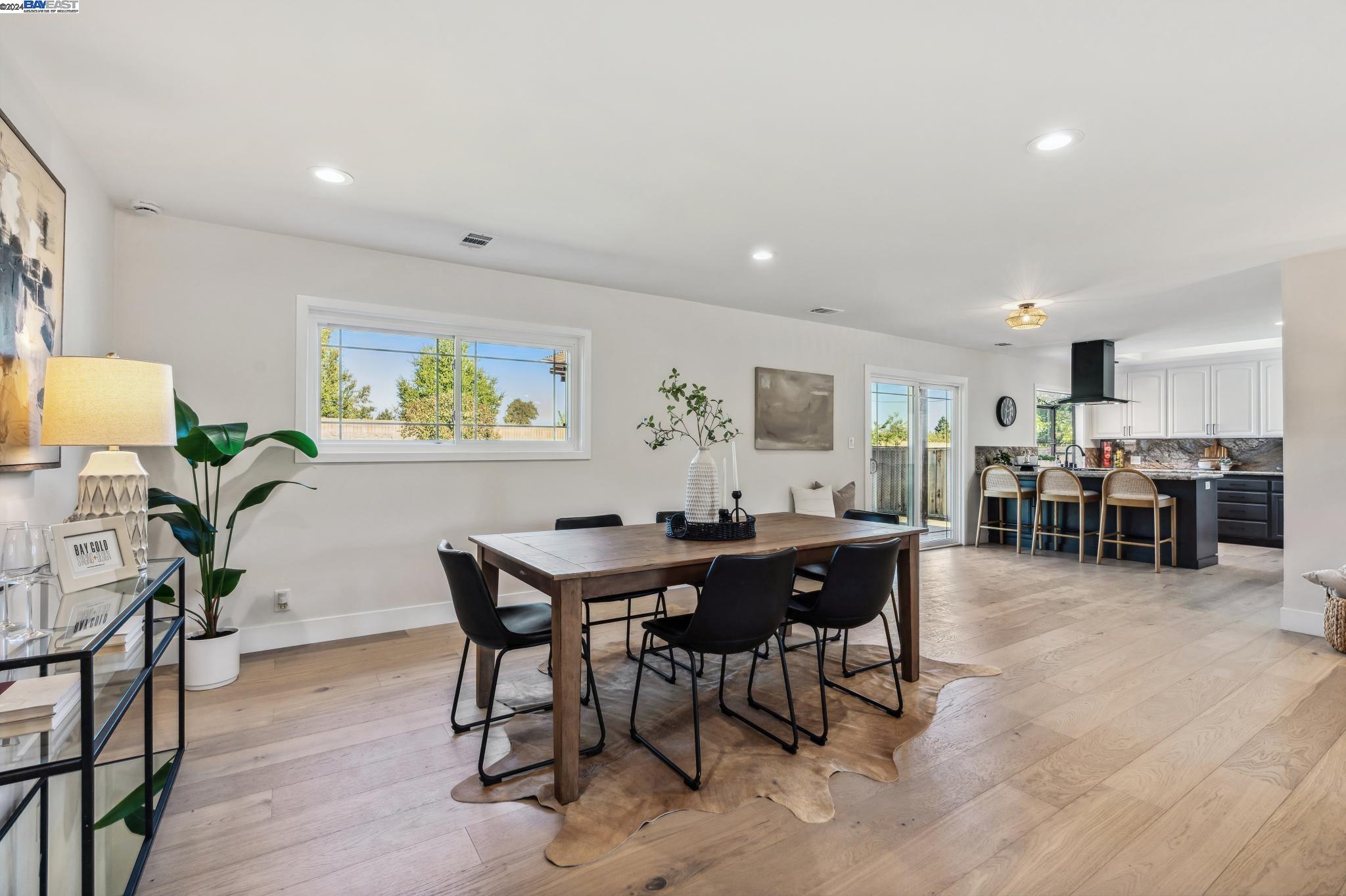8725 Deervale Rd, Dublin, California 94568, 3 Bedrooms Bedrooms, 6 Rooms Rooms,2 BathroomsBathrooms,Residential,For Sale,8725 Deervale Rd,41074631