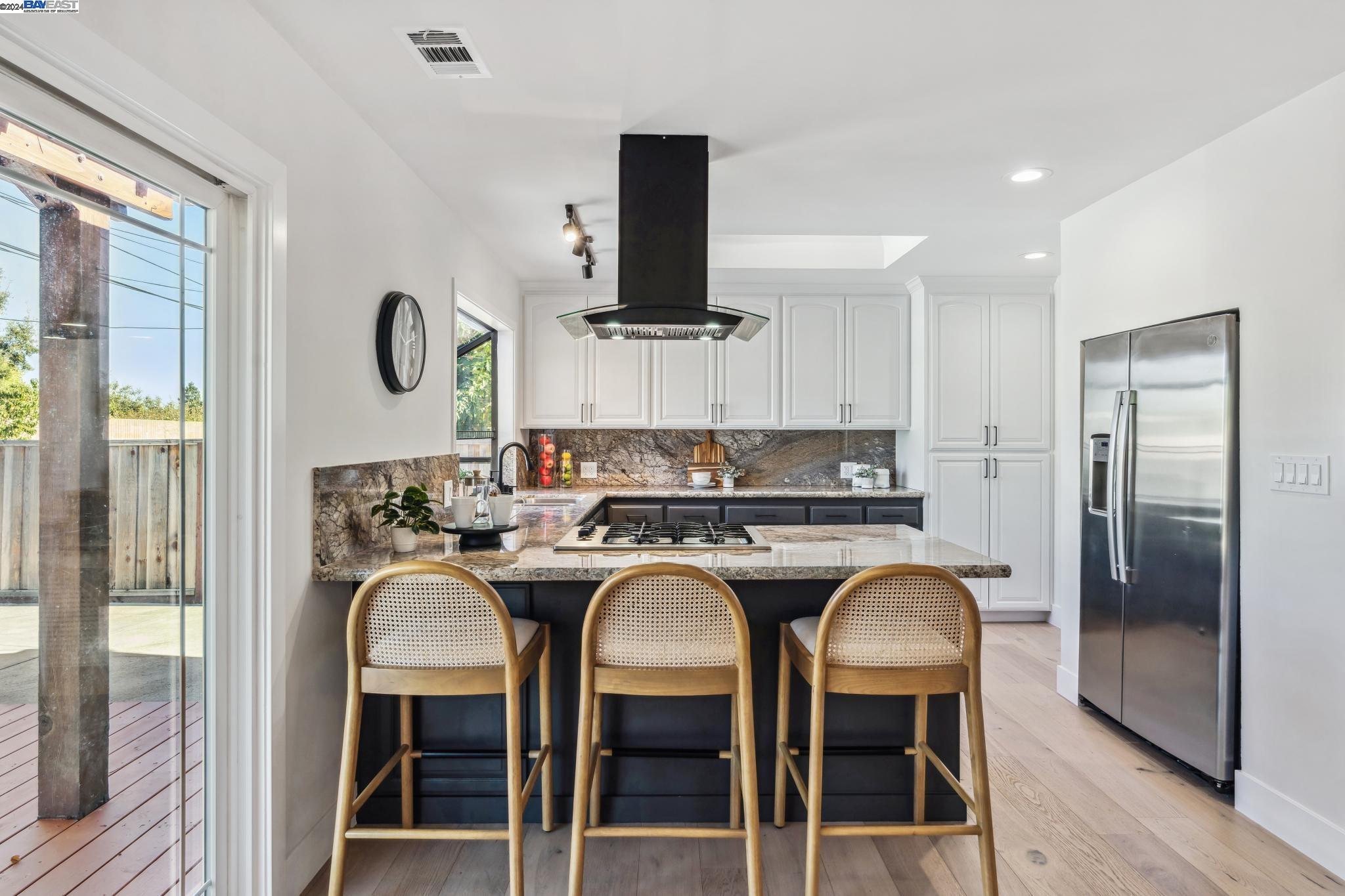 8725 Deervale Rd, Dublin, California 94568, 3 Bedrooms Bedrooms, 6 Rooms Rooms,2 BathroomsBathrooms,Residential,For Sale,8725 Deervale Rd,41074631