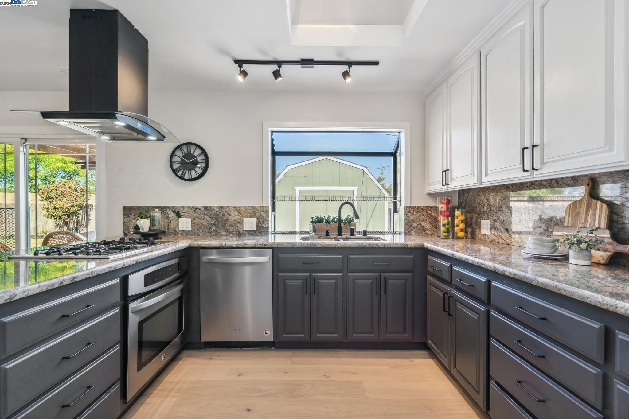8725 Deervale Rd, Dublin, California 94568, 3 Bedrooms Bedrooms, 6 Rooms Rooms,2 BathroomsBathrooms,Residential,For Sale,8725 Deervale Rd,41074631