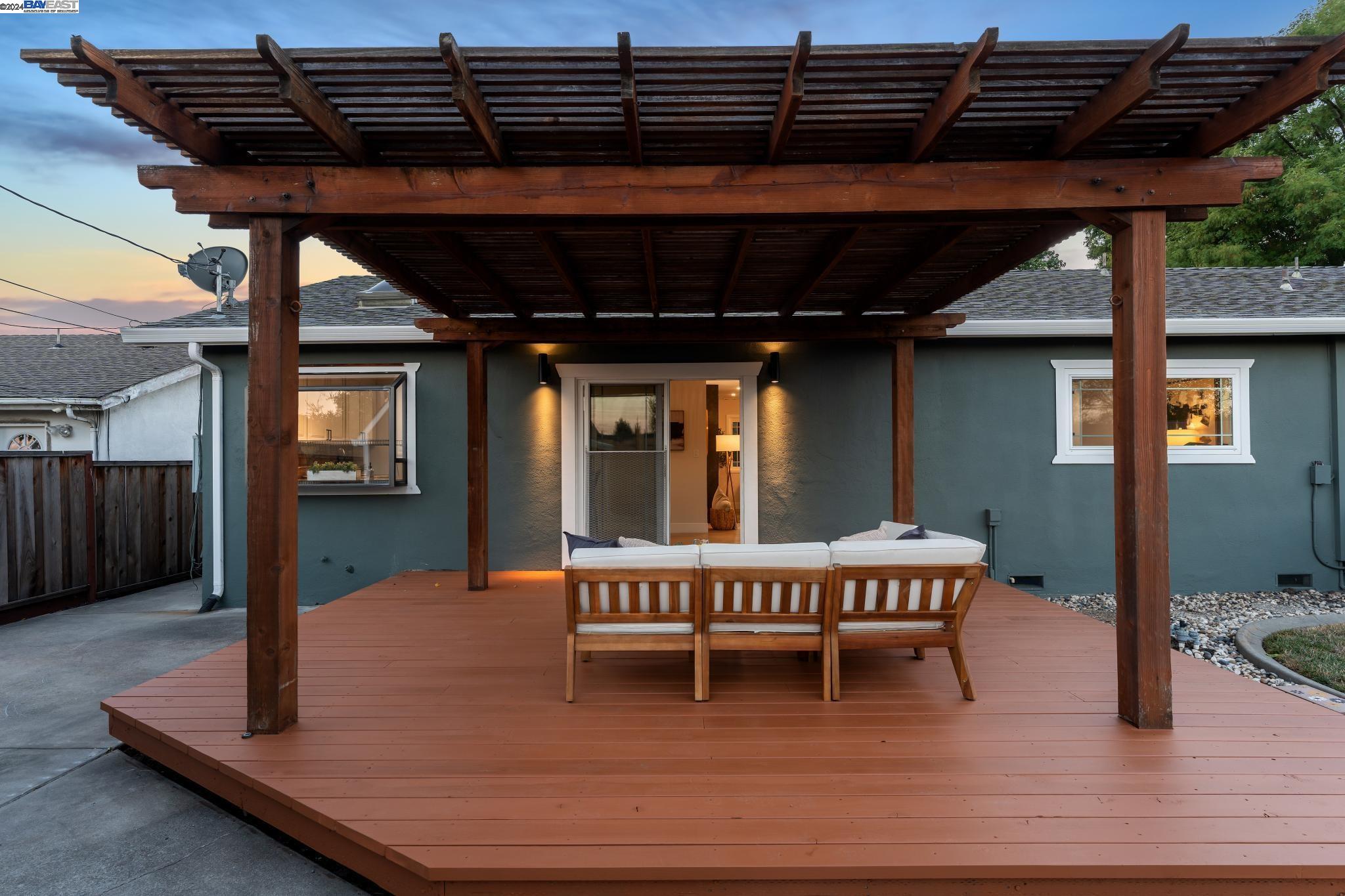 8725 Deervale Rd, Dublin, California 94568, 3 Bedrooms Bedrooms, 6 Rooms Rooms,2 BathroomsBathrooms,Residential,For Sale,8725 Deervale Rd,41074631