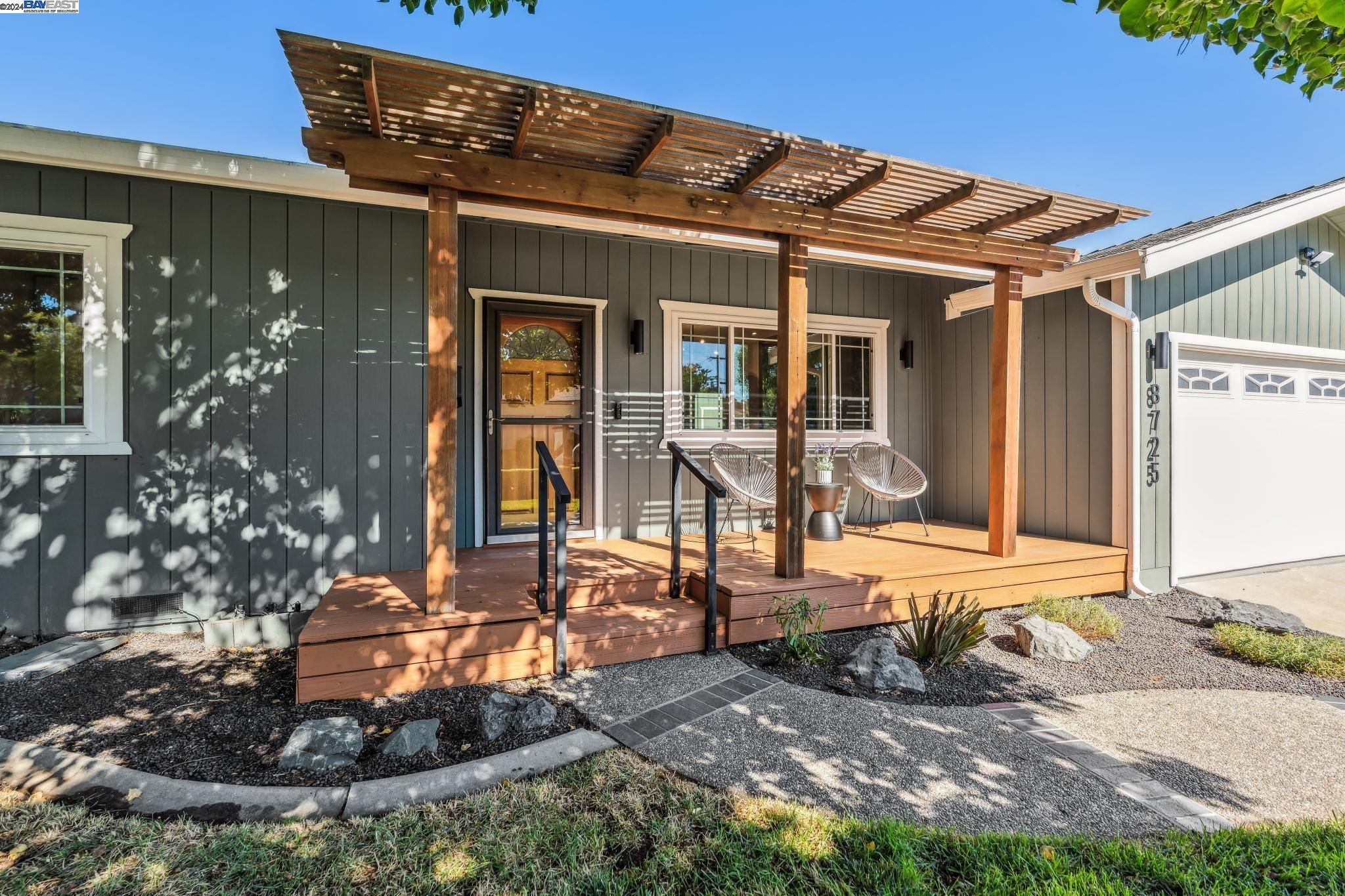 8725 Deervale Rd, Dublin, California 94568, 3 Bedrooms Bedrooms, 6 Rooms Rooms,2 BathroomsBathrooms,Residential,For Sale,8725 Deervale Rd,41074631