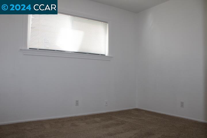 2515 Manchester Ave, San Pablo, California 94806, 2 Bedrooms Bedrooms, 4 Rooms Rooms,1 BathroomBathrooms,Residential Lease,For Rent,2515 Manchester Ave,41076564