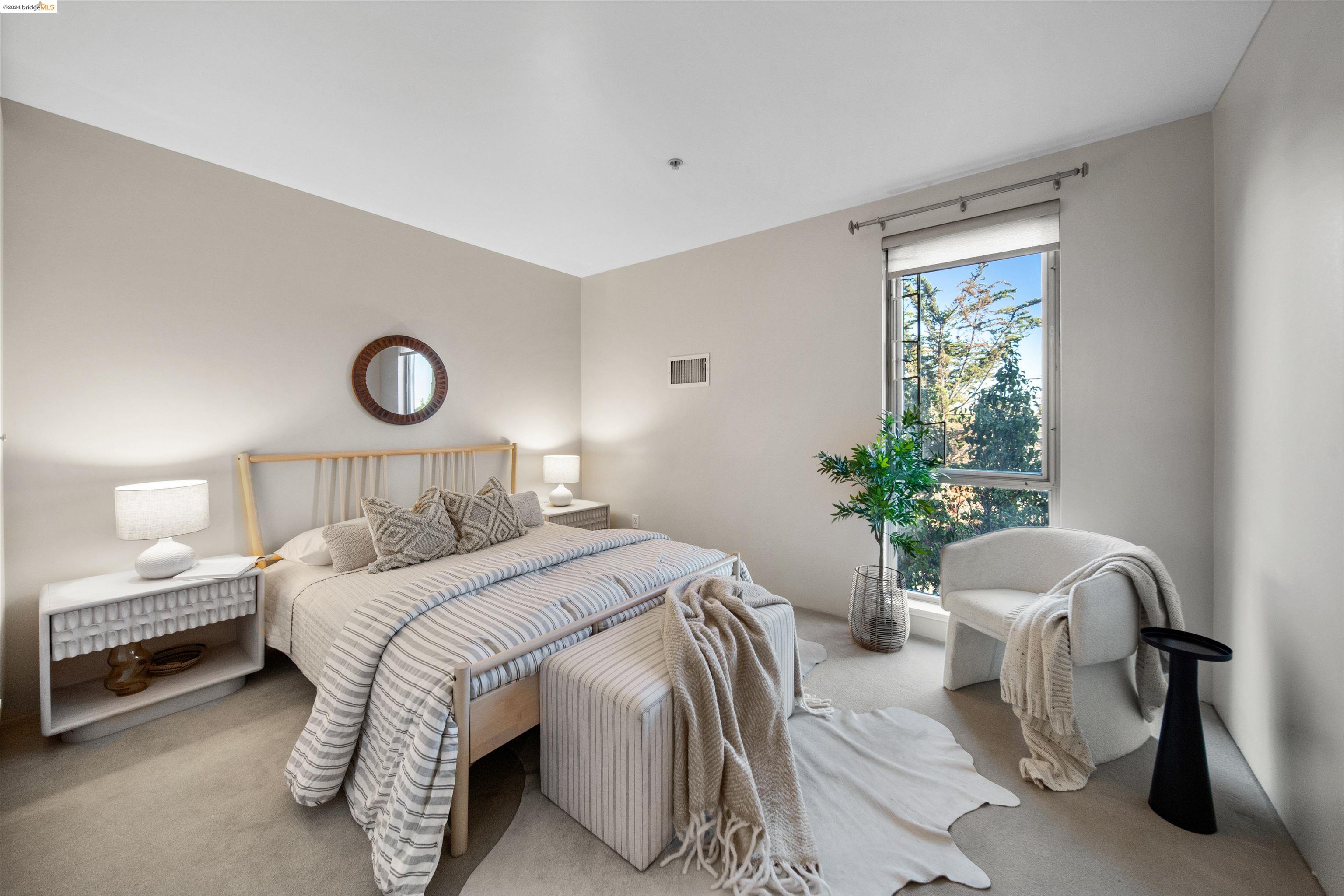 1201 Pine St # 363, Oakland, California 94607, 1 Bedroom Bedrooms, 3 Rooms Rooms,1 BathroomBathrooms,Residential,For Sale,1201 Pine St # 363,41076574