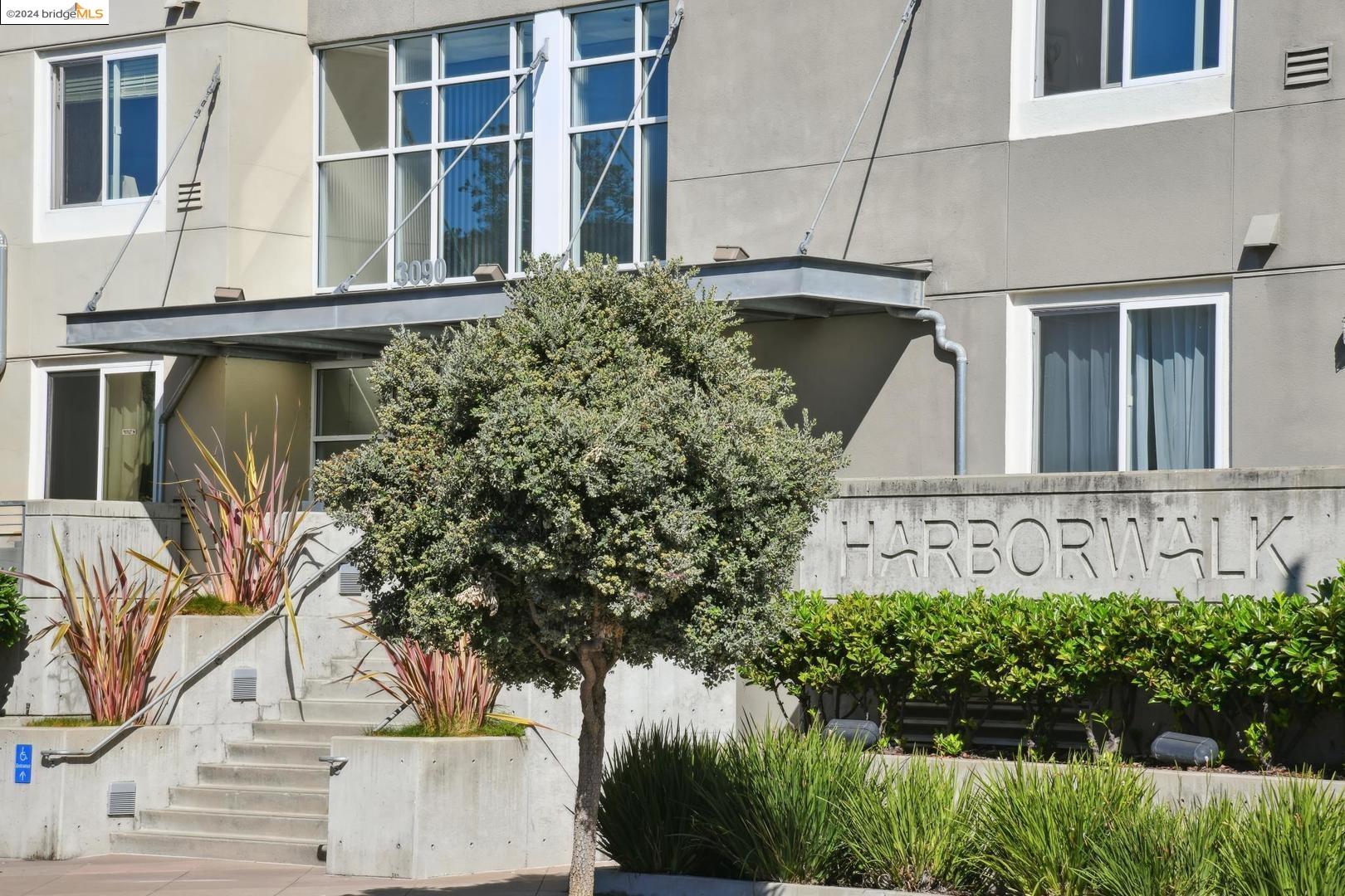 3090 Glascock ST # 309, Oakland, California 94601, 1 Bedroom Bedrooms, 3 Rooms Rooms,1 BathroomBathrooms,Residential,For Sale,3090 Glascock ST # 309,41076721