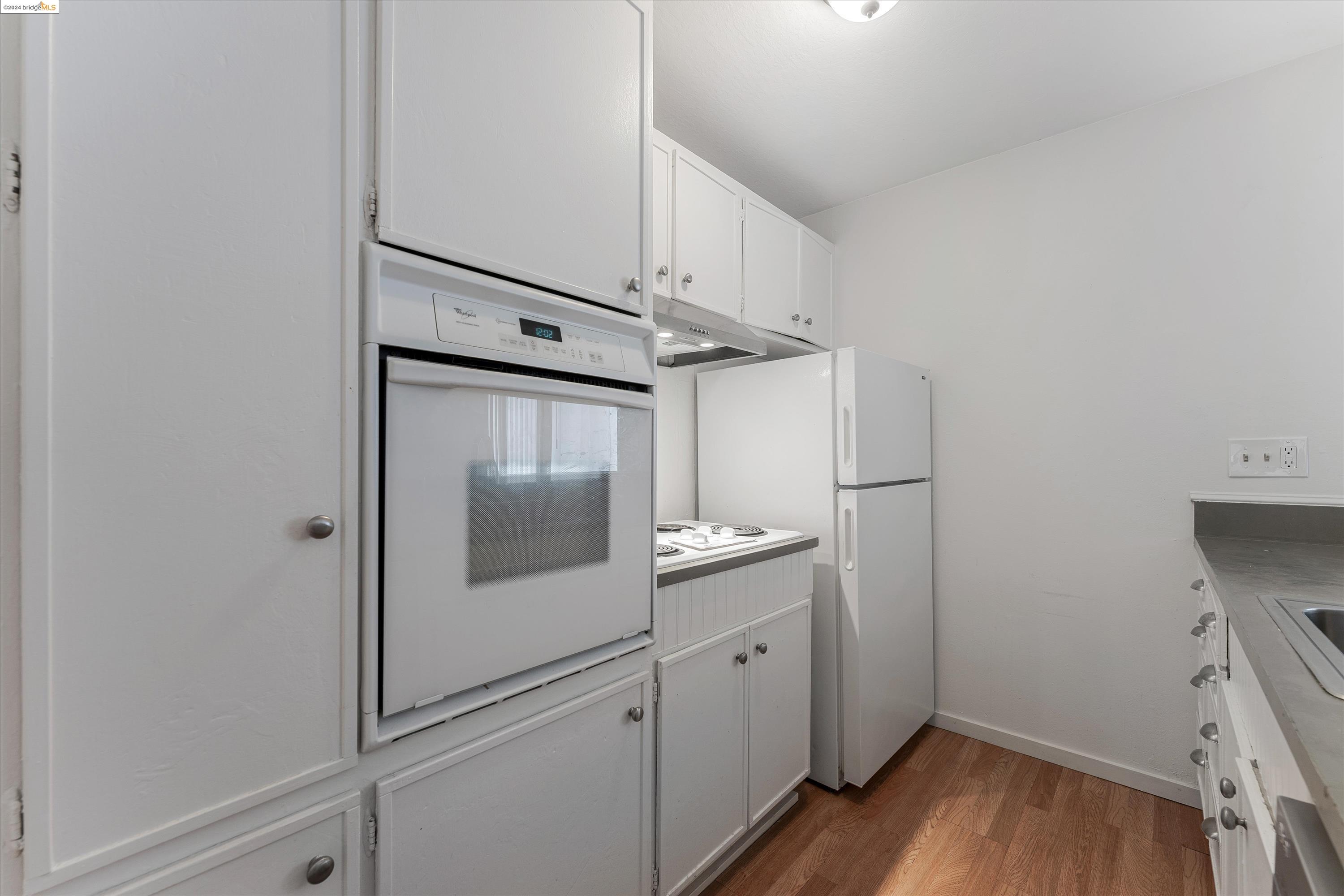 1428 Madison St # 101, Oakland, California 94612, 1 Bedroom Bedrooms, ,1 BathroomBathrooms,Residential Lease,For Rent,1428 Madison St # 101,41076729