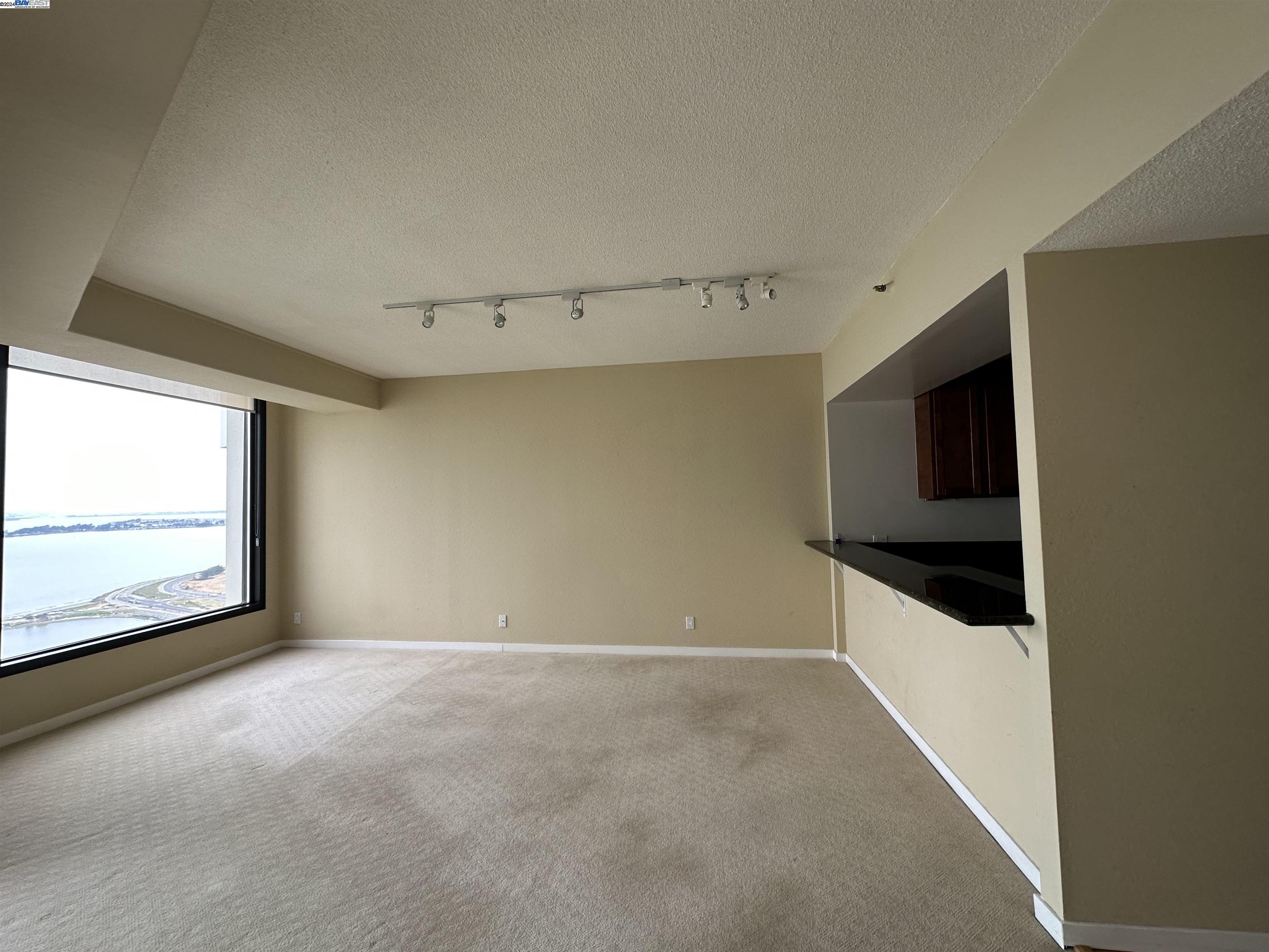 6363 Christie Ave # 2711, Emeryville, California 94608, 1 Bedroom Bedrooms, 3 Rooms Rooms,1 BathroomBathrooms,Residential,For Sale,6363 Christie Ave # 2711,41077021