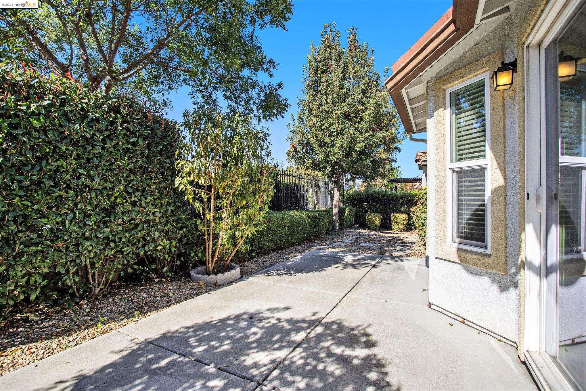 413 Birch Ridge Dr, Rio Vista, California 94571, 2 Bedrooms Bedrooms, 6 Rooms Rooms,2 BathroomsBathrooms,Residential,For Sale,413 Birch Ridge Dr,41077067