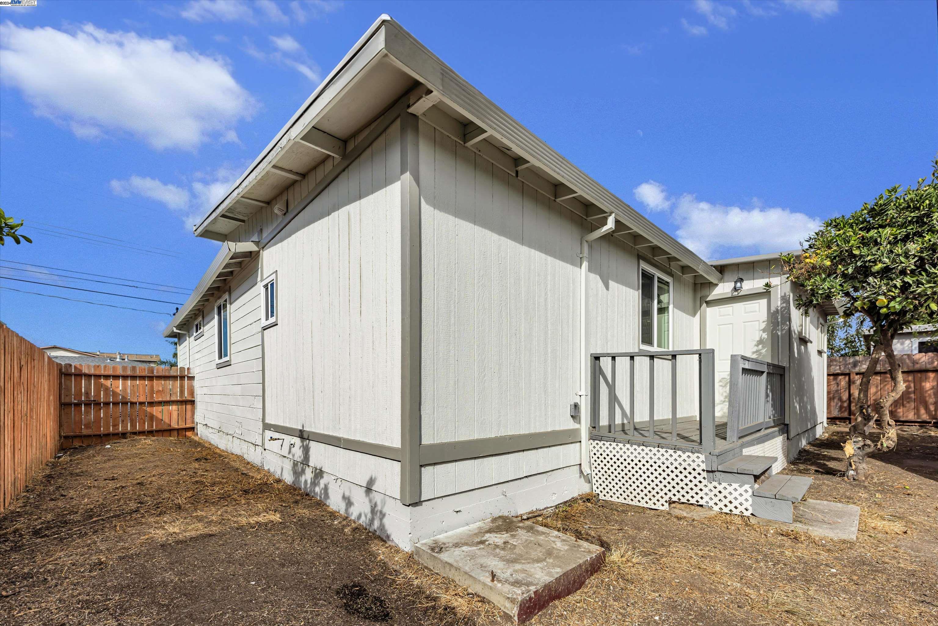 440 Stoneford Ave, Oakland, California 94603, 4 Bedrooms Bedrooms, 7 Rooms Rooms,3 BathroomsBathrooms,Residential,For Sale,440 Stoneford Ave,41077872