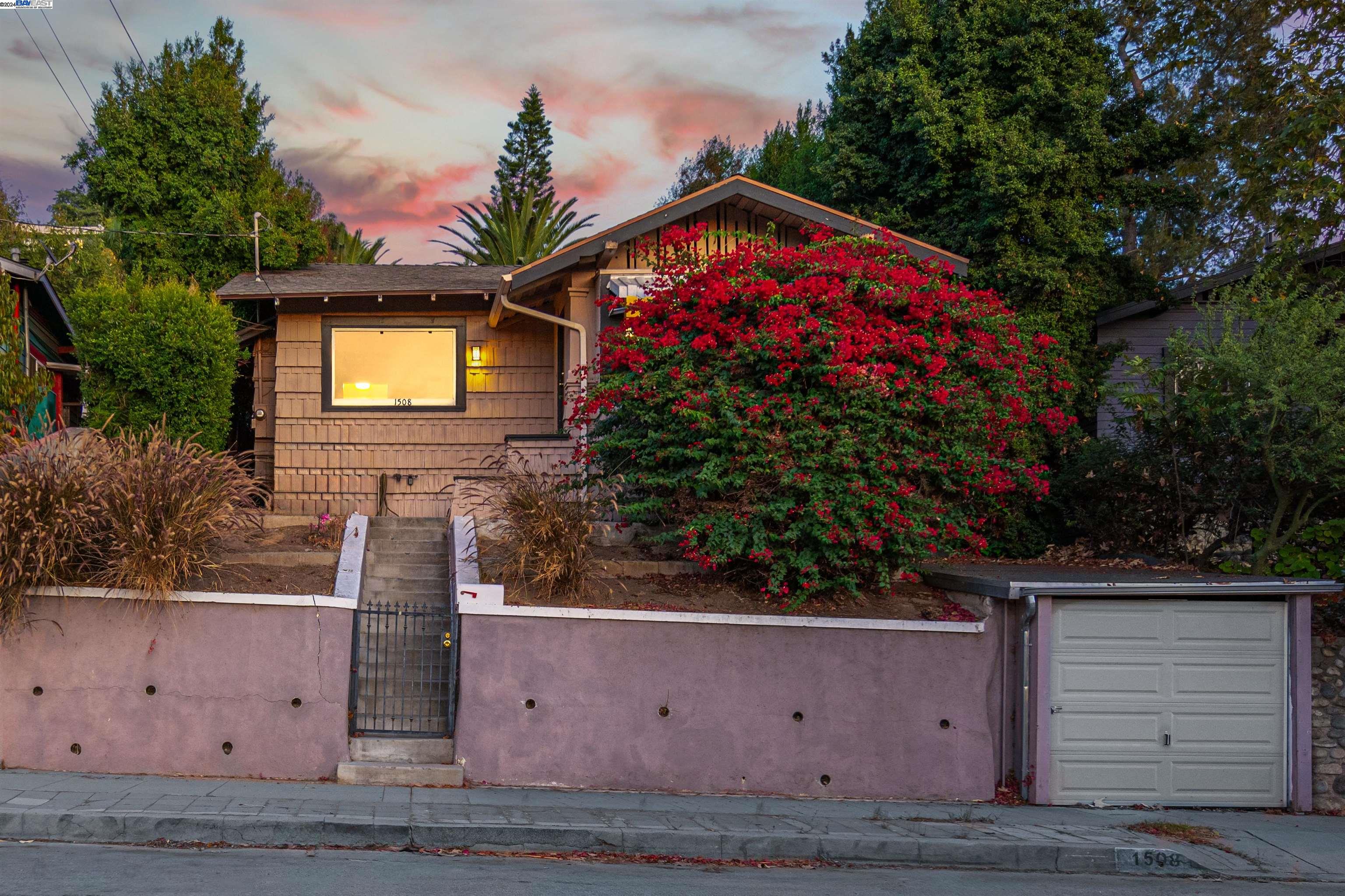 1508 N Avenue 56, Los Angeles, California 90042, 2 Bedrooms Bedrooms, 5 Rooms Rooms,1 BathroomBathrooms,Residential,For Sale,1508 N Avenue 56,41078068