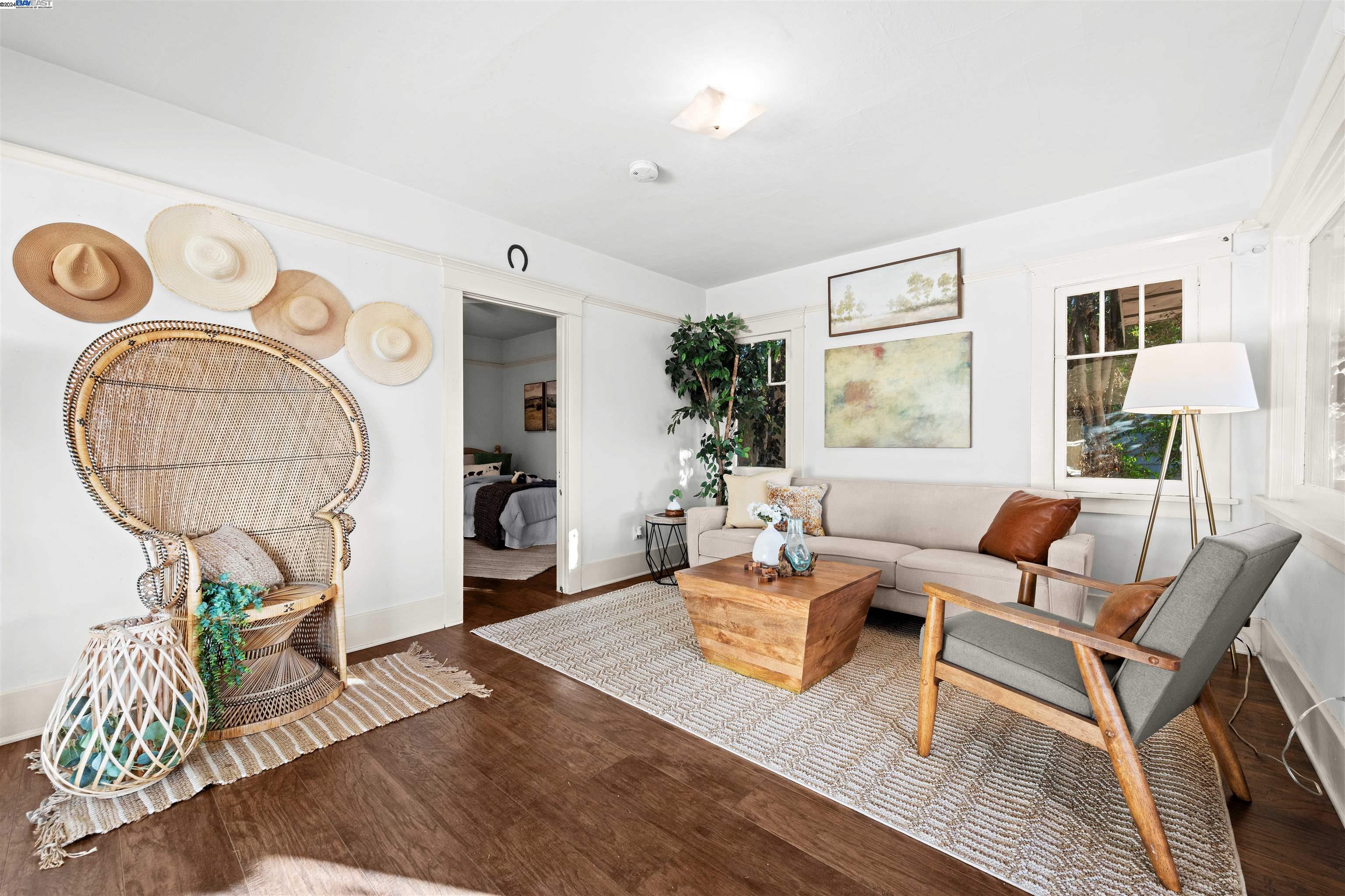 1508 N Avenue 56, Los Angeles, California 90042, 2 Bedrooms Bedrooms, 5 Rooms Rooms,1 BathroomBathrooms,Residential,For Sale,1508 N Avenue 56,41078068