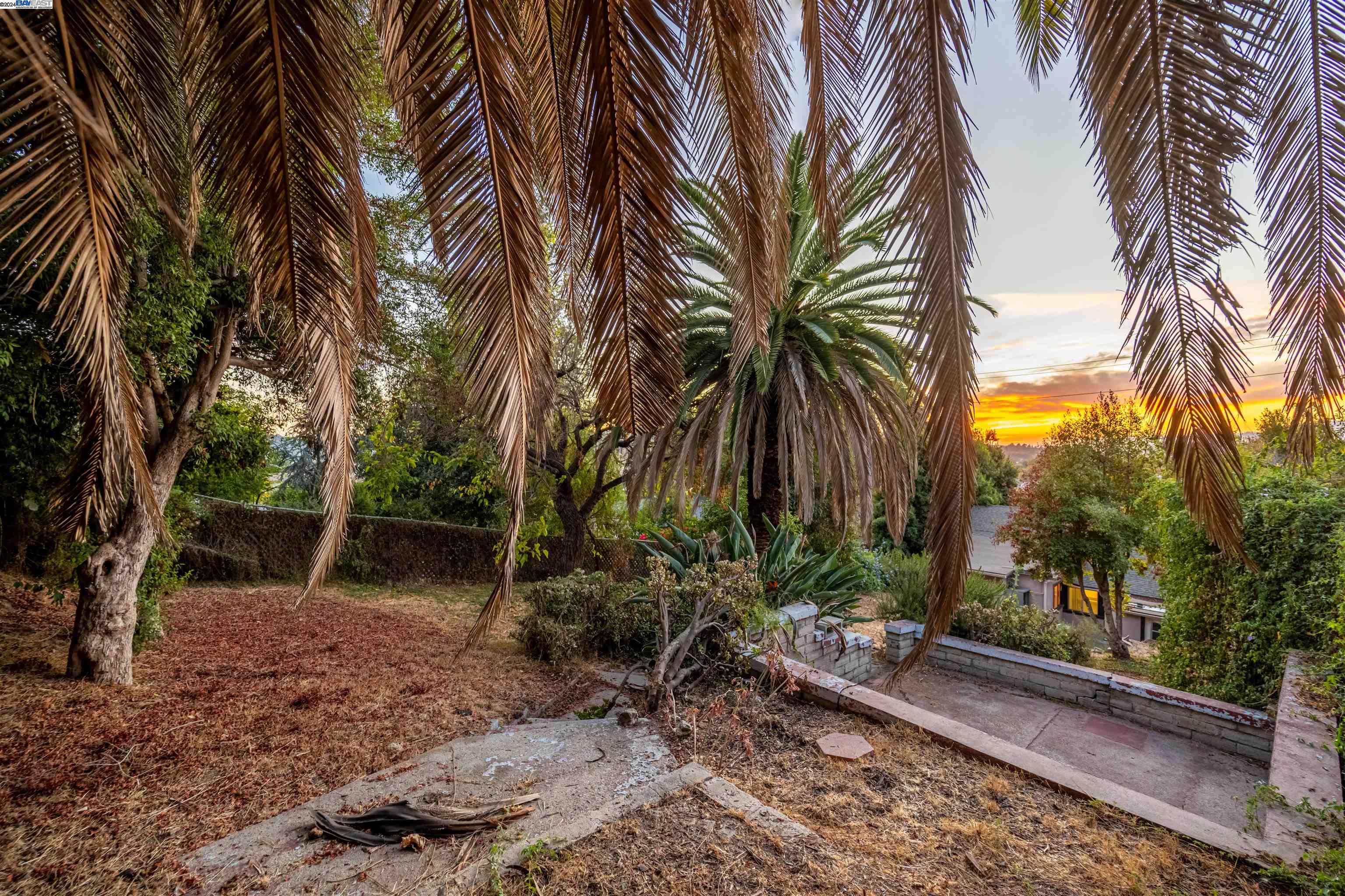 1508 N Avenue 56, Los Angeles, California 90042, 2 Bedrooms Bedrooms, 5 Rooms Rooms,1 BathroomBathrooms,Residential,For Sale,1508 N Avenue 56,41078068