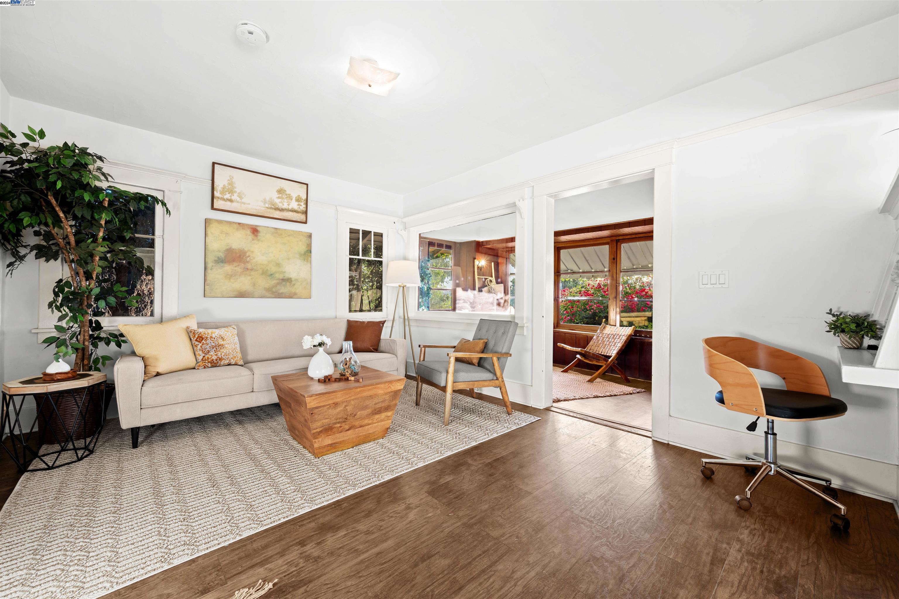 1508 N Avenue 56, Los Angeles, California 90042, 2 Bedrooms Bedrooms, 5 Rooms Rooms,1 BathroomBathrooms,Residential,For Sale,1508 N Avenue 56,41078068