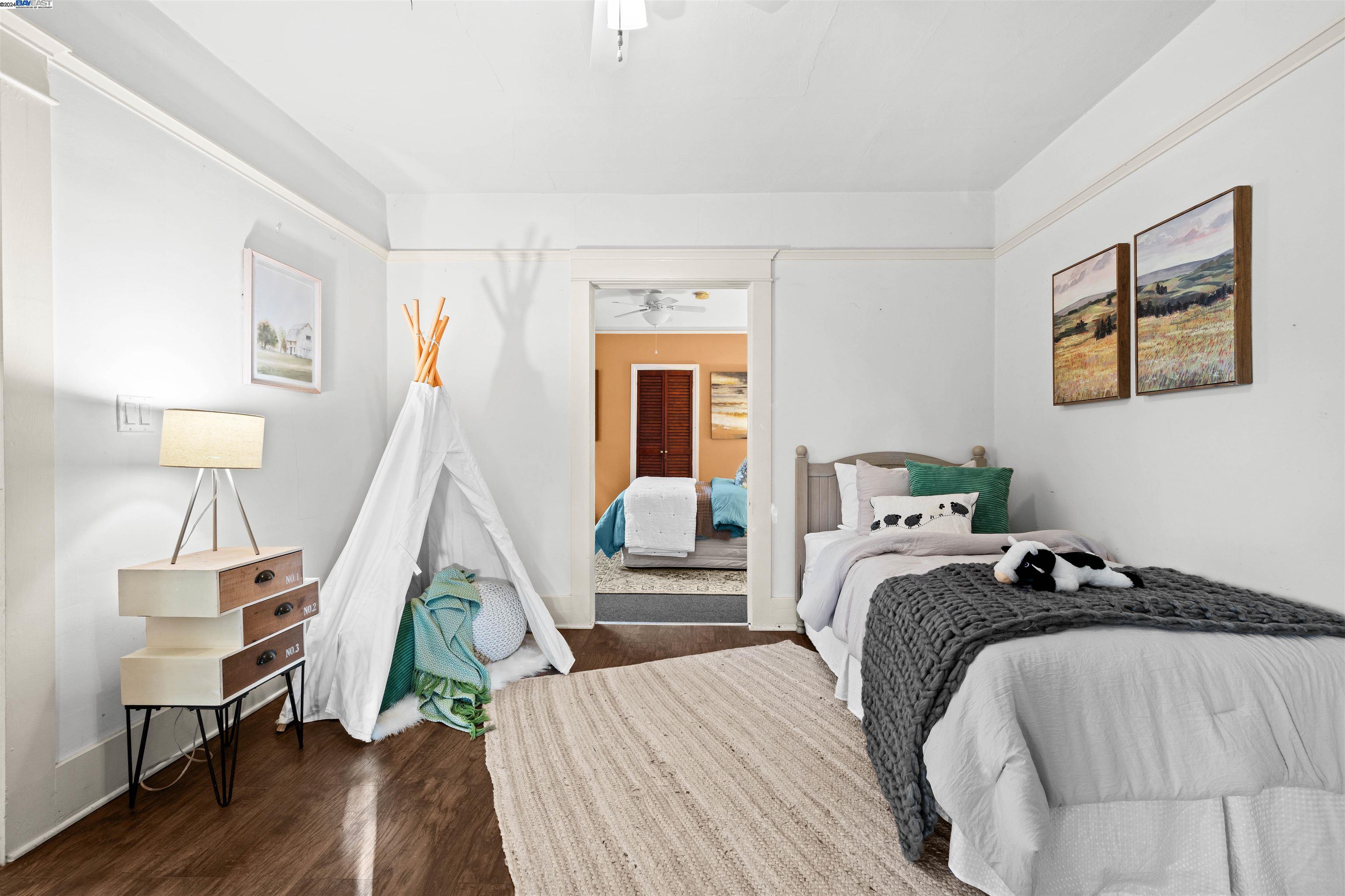1508 N Avenue 56, Los Angeles, California 90042, 2 Bedrooms Bedrooms, 5 Rooms Rooms,1 BathroomBathrooms,Residential,For Sale,1508 N Avenue 56,41078068