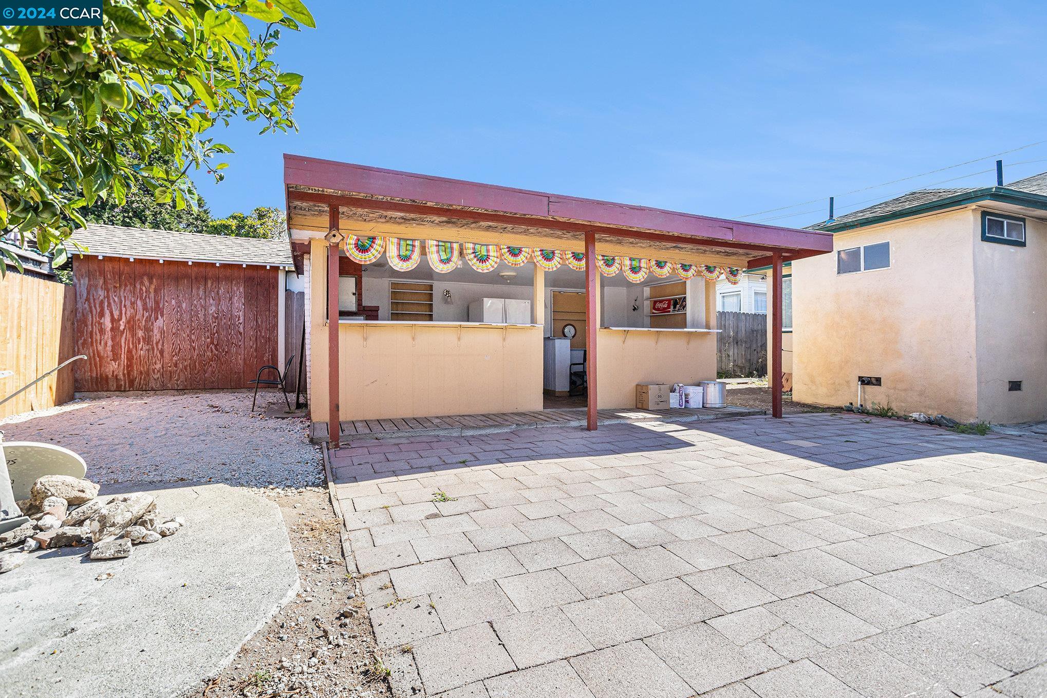 2035 visalia ave, Richmond, California 94801, 3 Bedrooms Bedrooms, 7 Rooms Rooms,2 BathroomsBathrooms,Residential,For Sale,2035 visalia ave,41078538